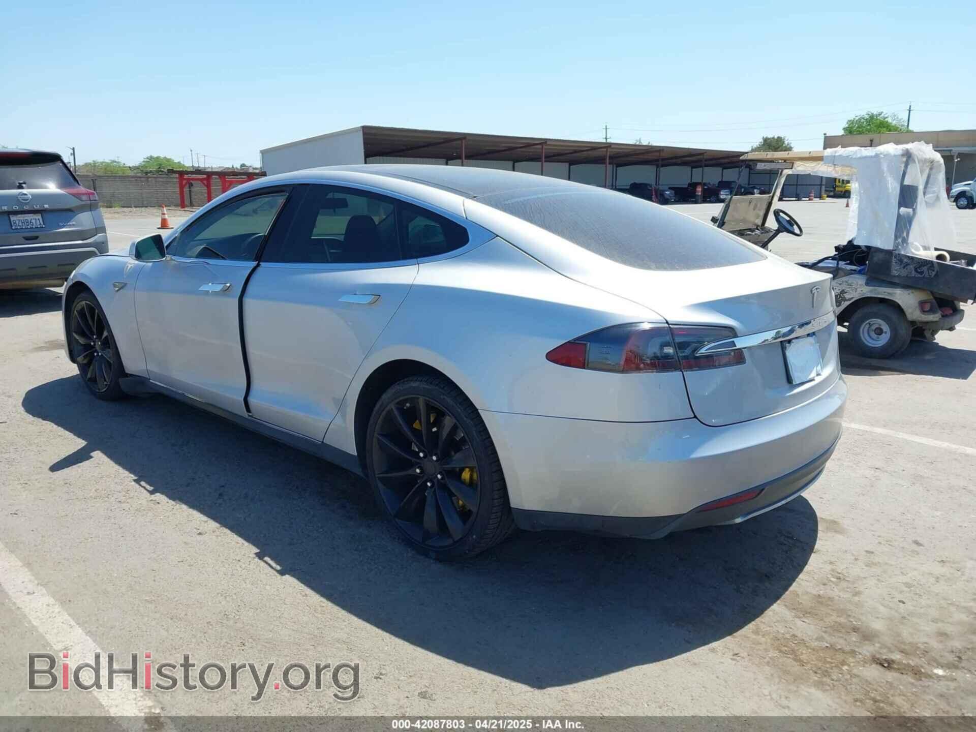 2013 TESLA MODEL S - VIN: 5YJSA1CN5DFP11381 - Фото 3