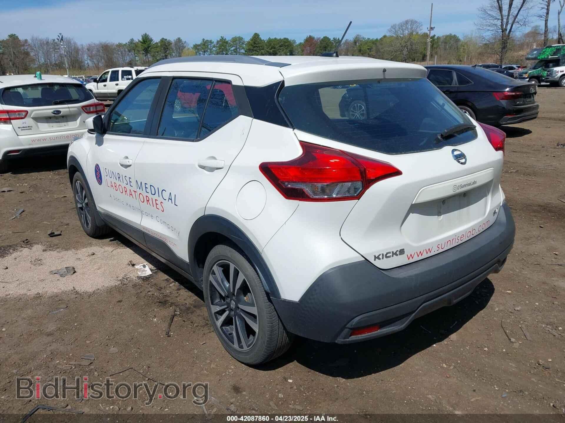 2019 NISSAN KICKS - VIN: 3N1CP5CU3KL484582 - Фото 3