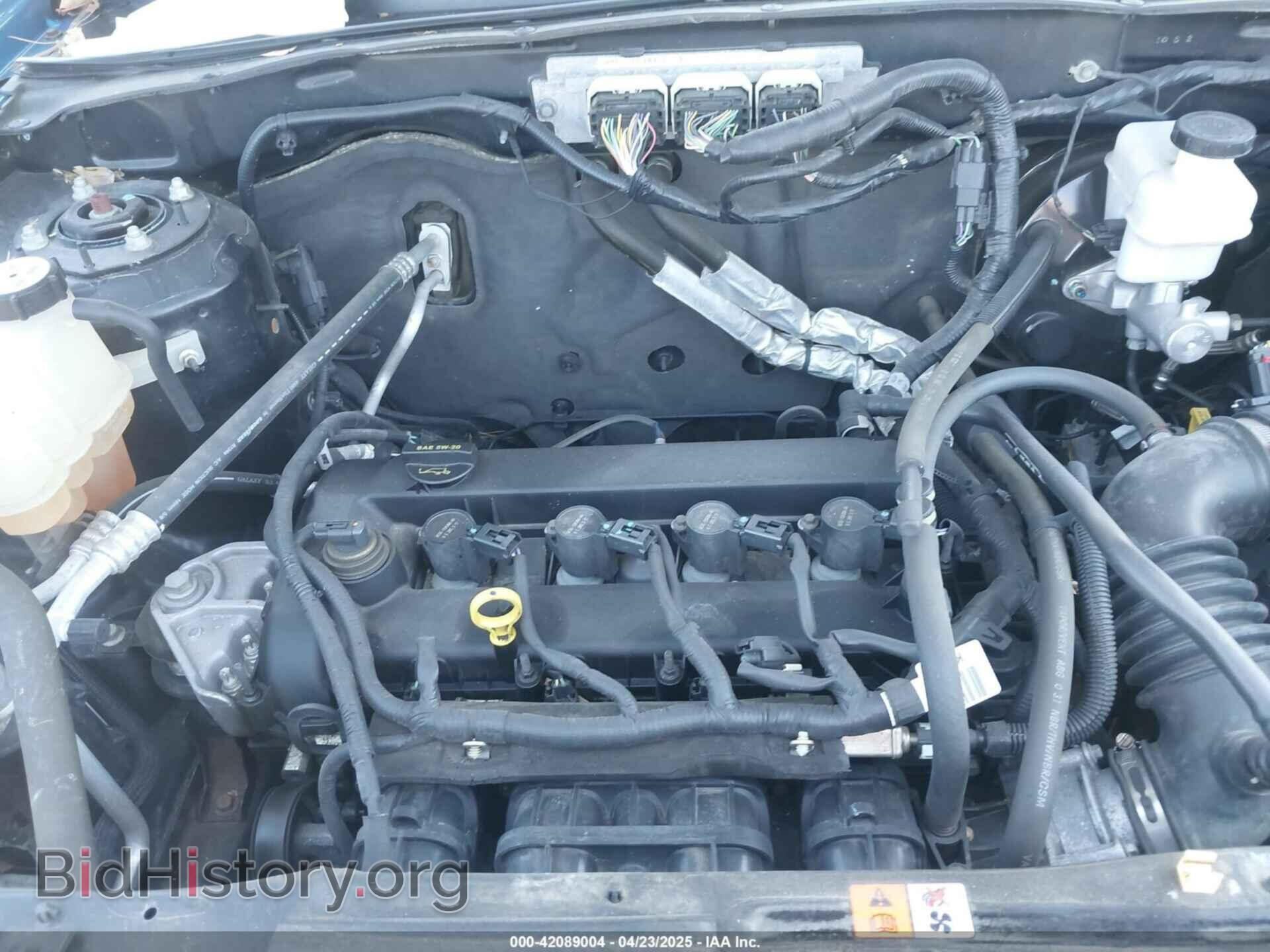 2011 FORD ESCAPE - VIN: 1FMCU0D79BKA67370 - Фото 10