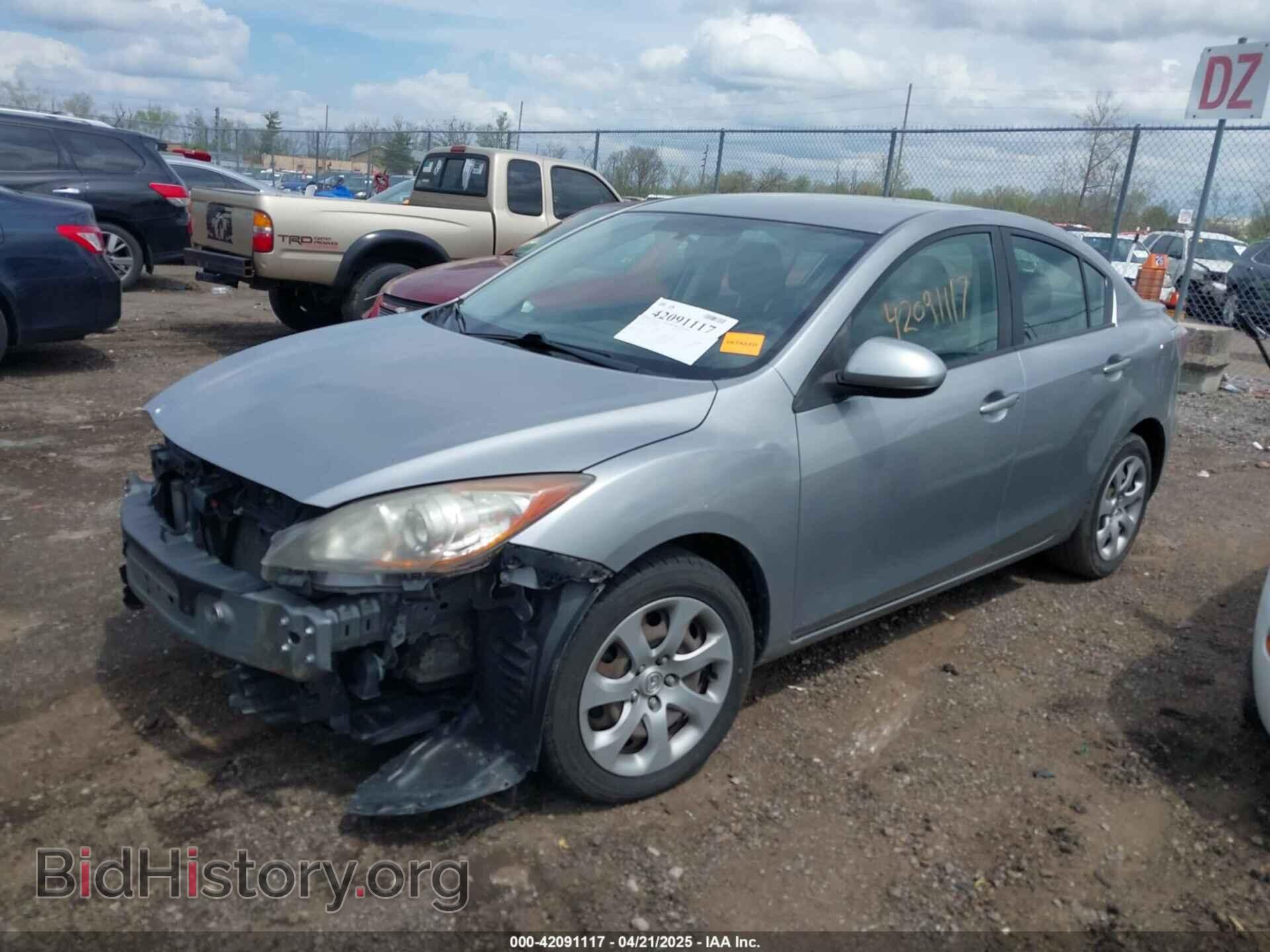 2013 MAZDA MAZDA3 - VIN: JM1BL1TF5D1798081 - Фото 2