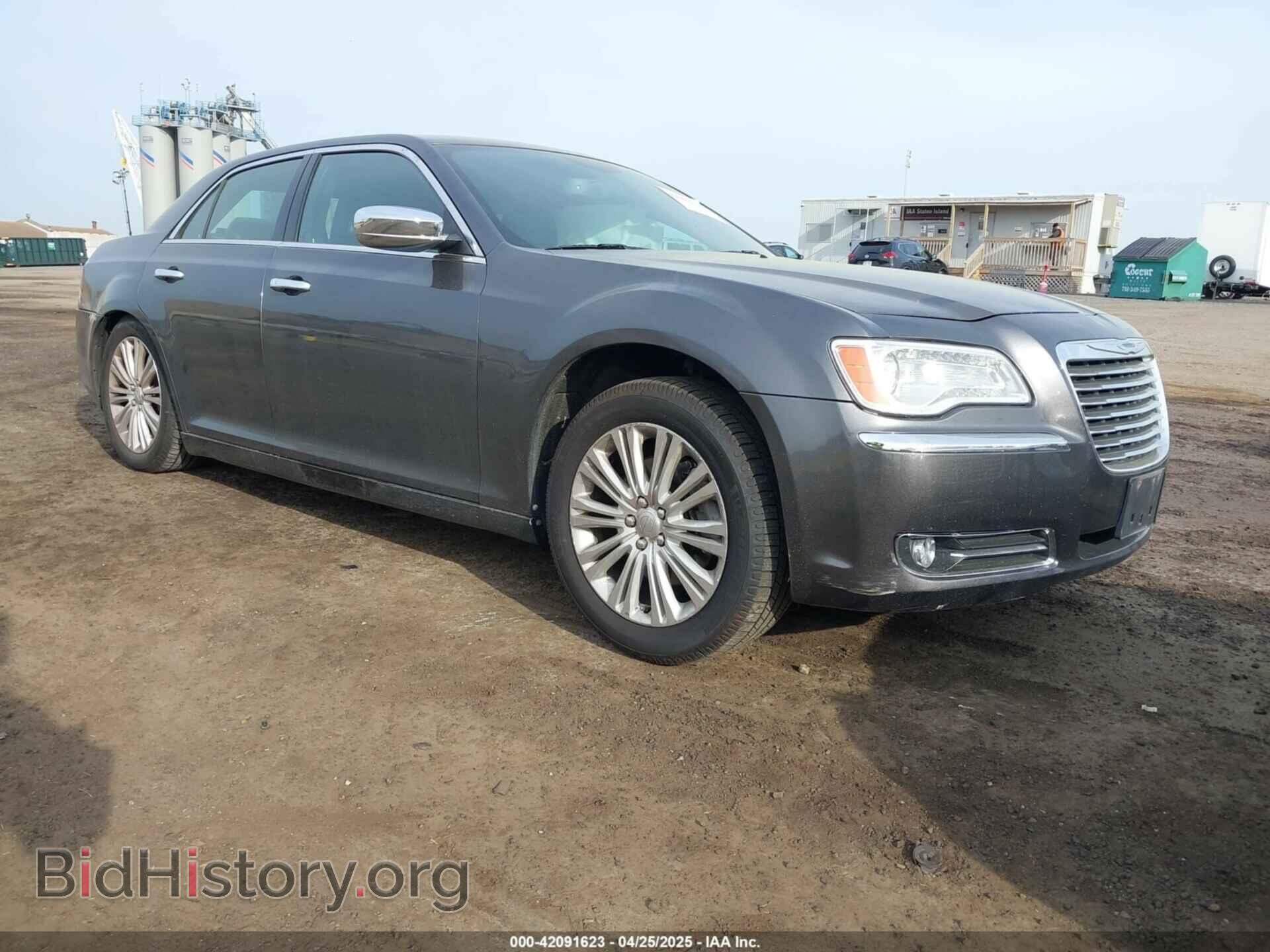 Фотография 2C3CCAKT2DH710184 - CHRYSLER 300C 2013