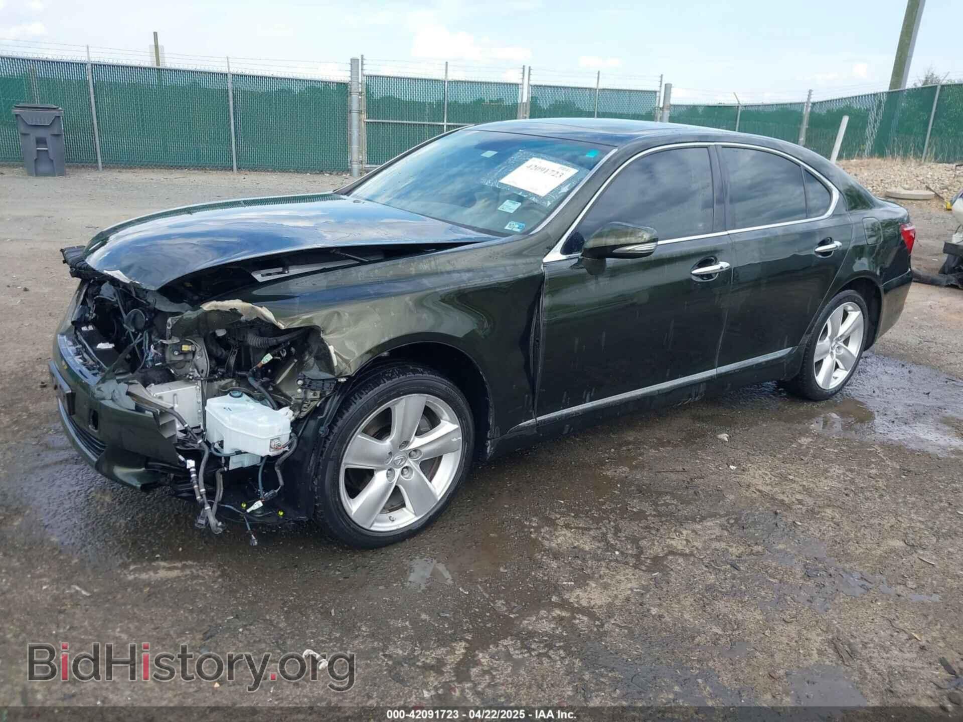 2010 LEXUS LS 460 - VIN: JTHBL5EF7A5101193 - Photo 2