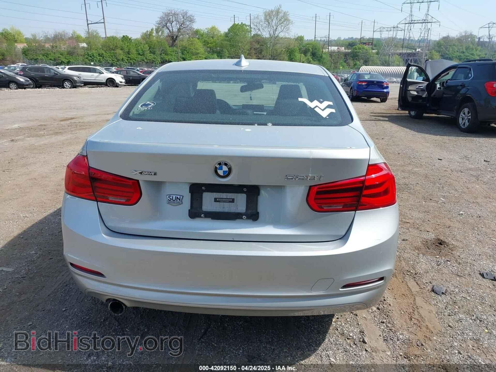 2018 BMW 320I - VIN: WBA8A3C5XJA494899 - Фото 17