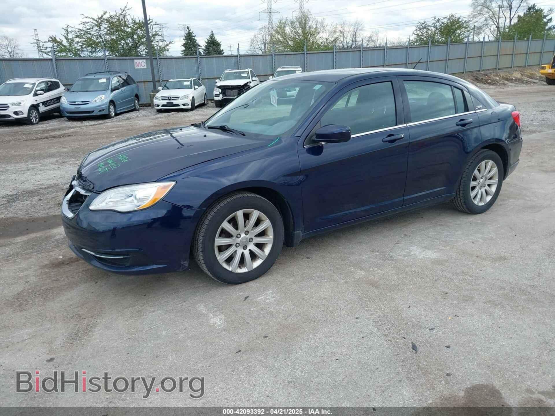 2014 CHRYSLER 200 - VIN: 1C3CCBBB5EN111950 - Фото 2