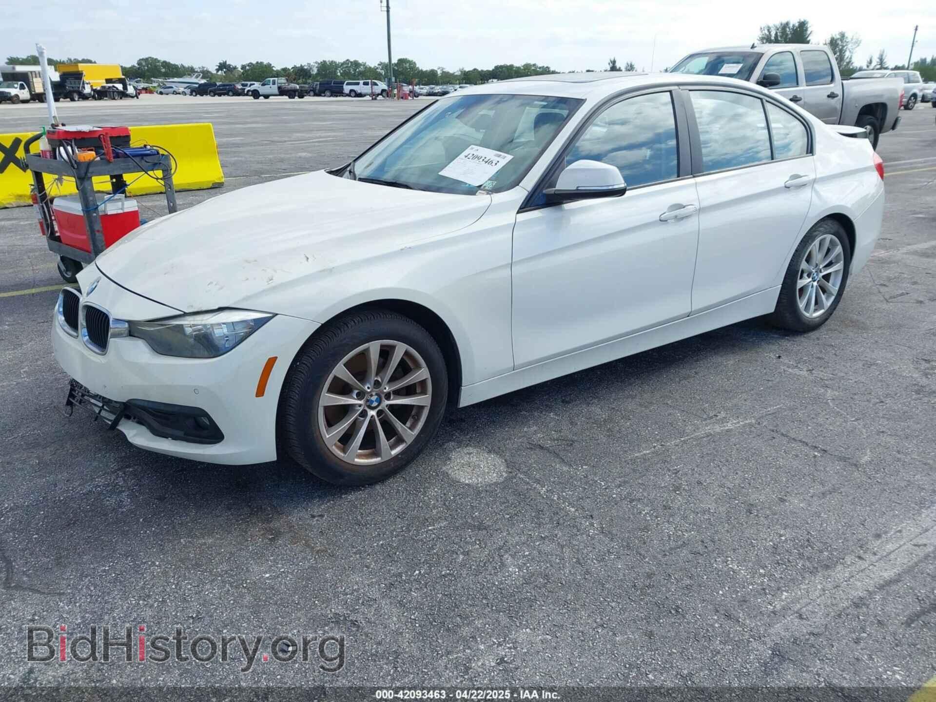 2017 BMW 320I - VIN: WBA8E5G39HNU44894 - Фото 2