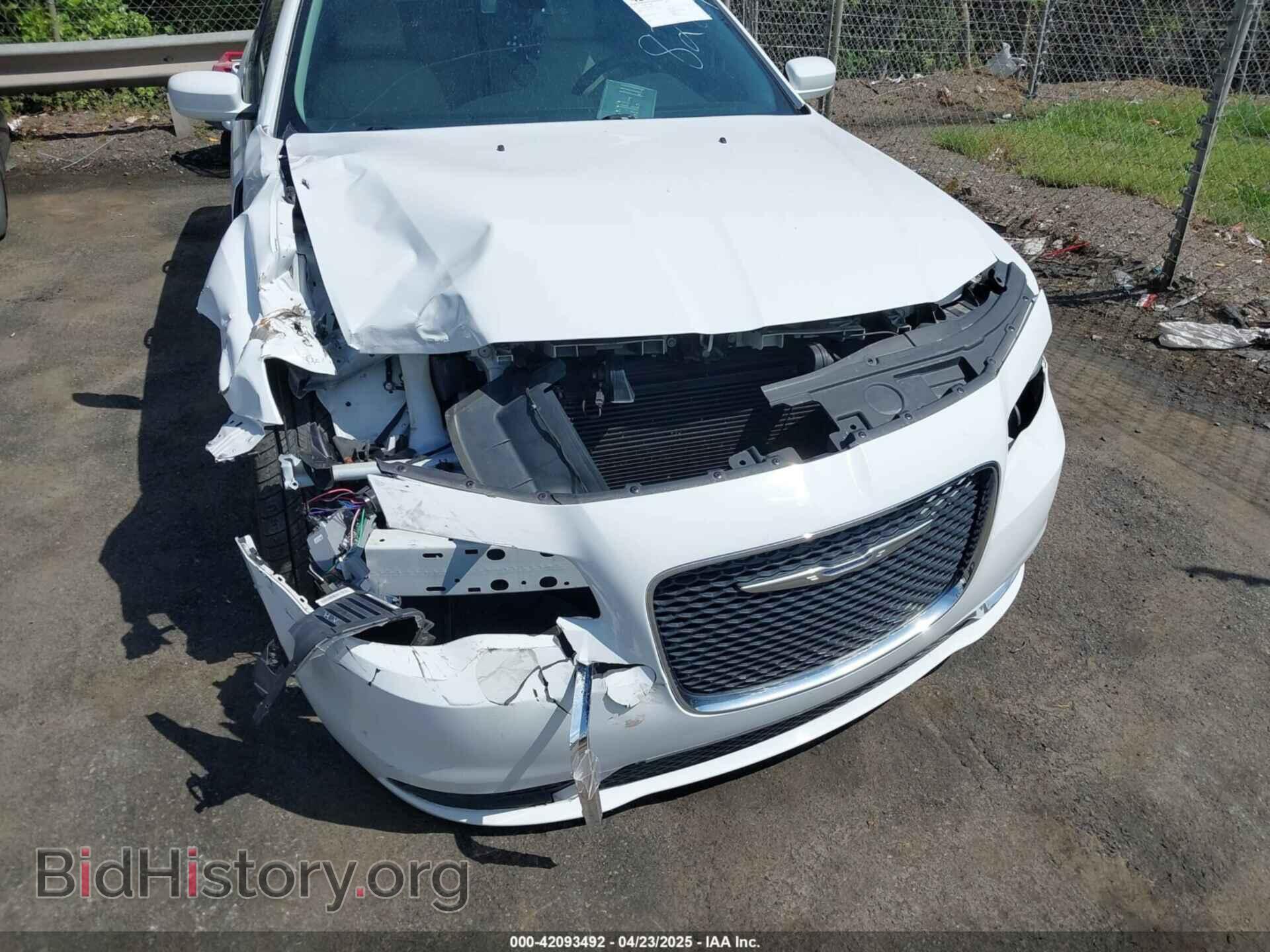 2017 CHRYSLER 300 - VIN: 2C3CCAAG4HH668224 - Фото 6