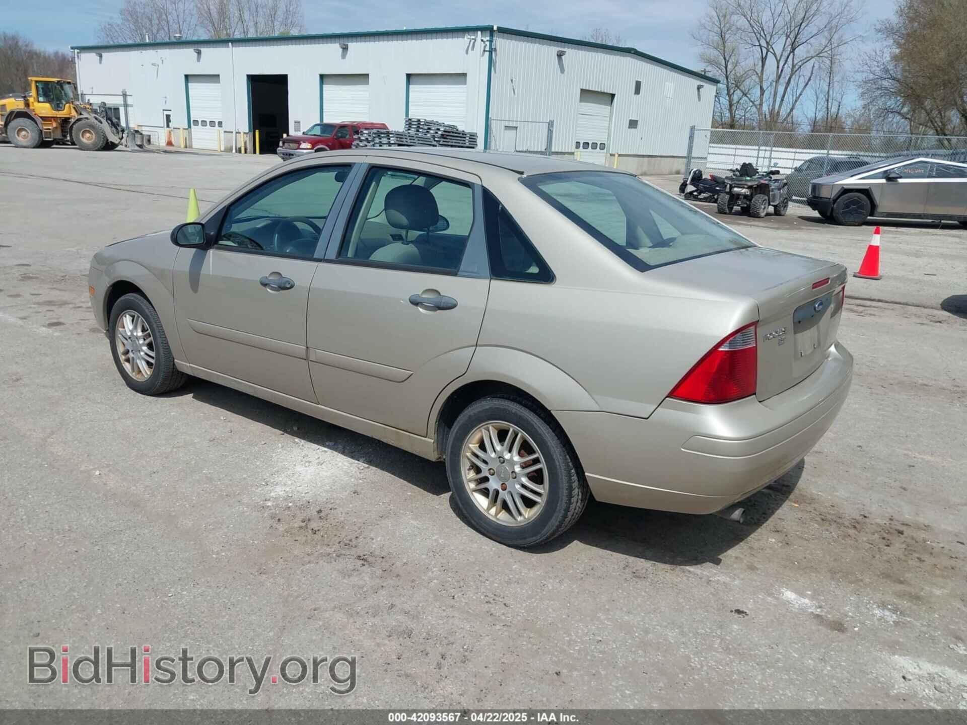 2007 FORD FOCUS - VIN: 1FAFP34N17W103292 - Фото 3