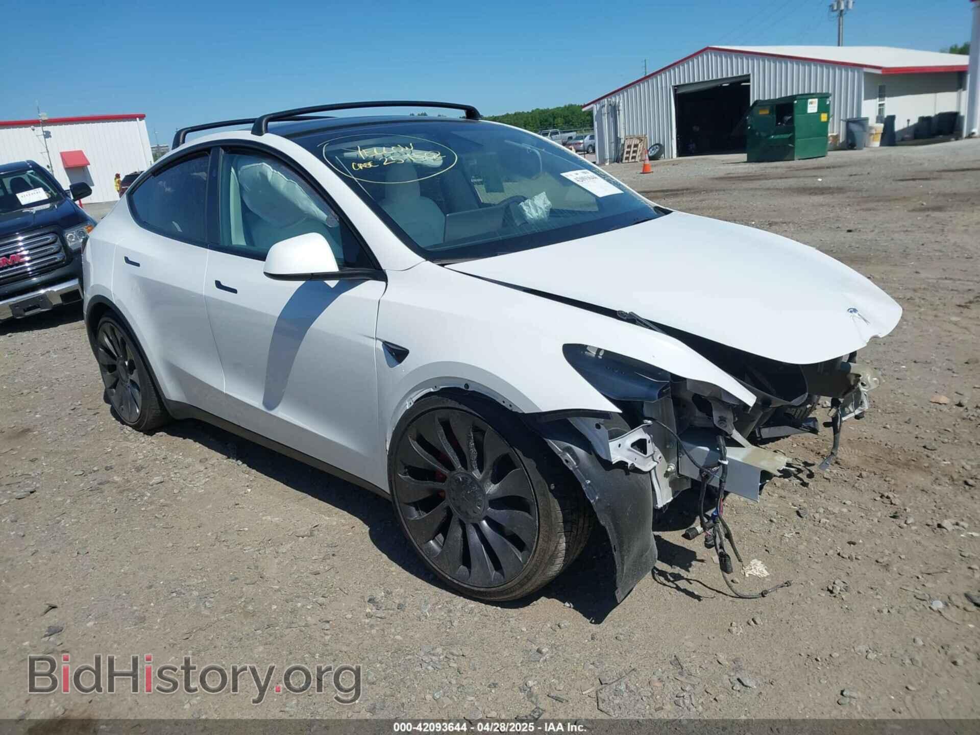 Фотография 7SAYGDEF2PF858782 - TESLA MODEL Y 2023