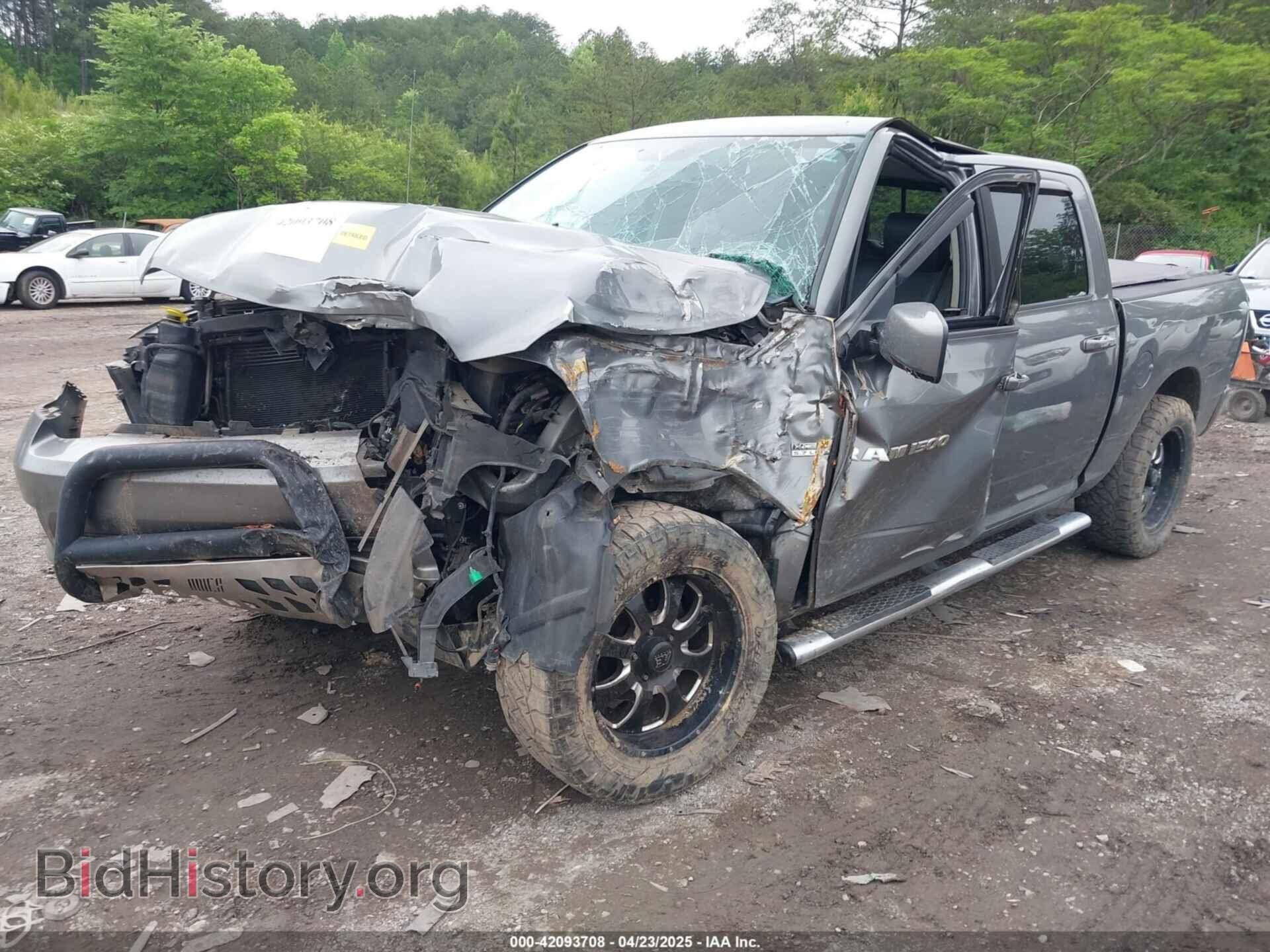 2012 RAM 1500 - VIN: 1C6RD7MT2CS108015 - Photo 2