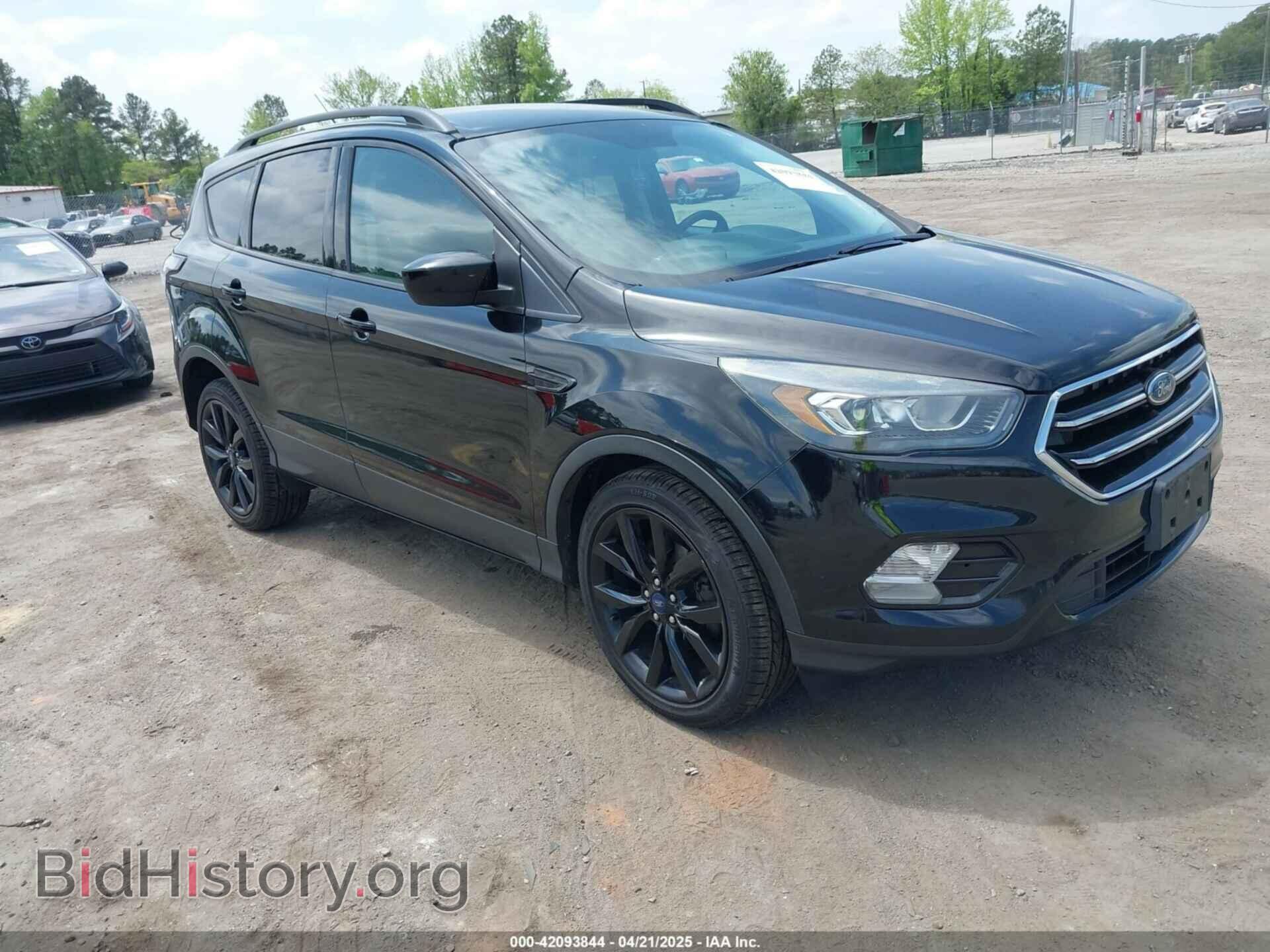 Фотография 1FMCU0GD4HUE44010 - FORD ESCAPE 2017