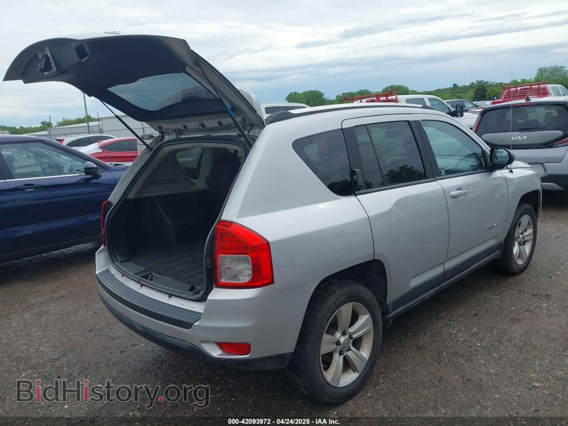 2011 JEEP COMPASS - VIN: 1J4NF1FB5BD244624 - Фото 4