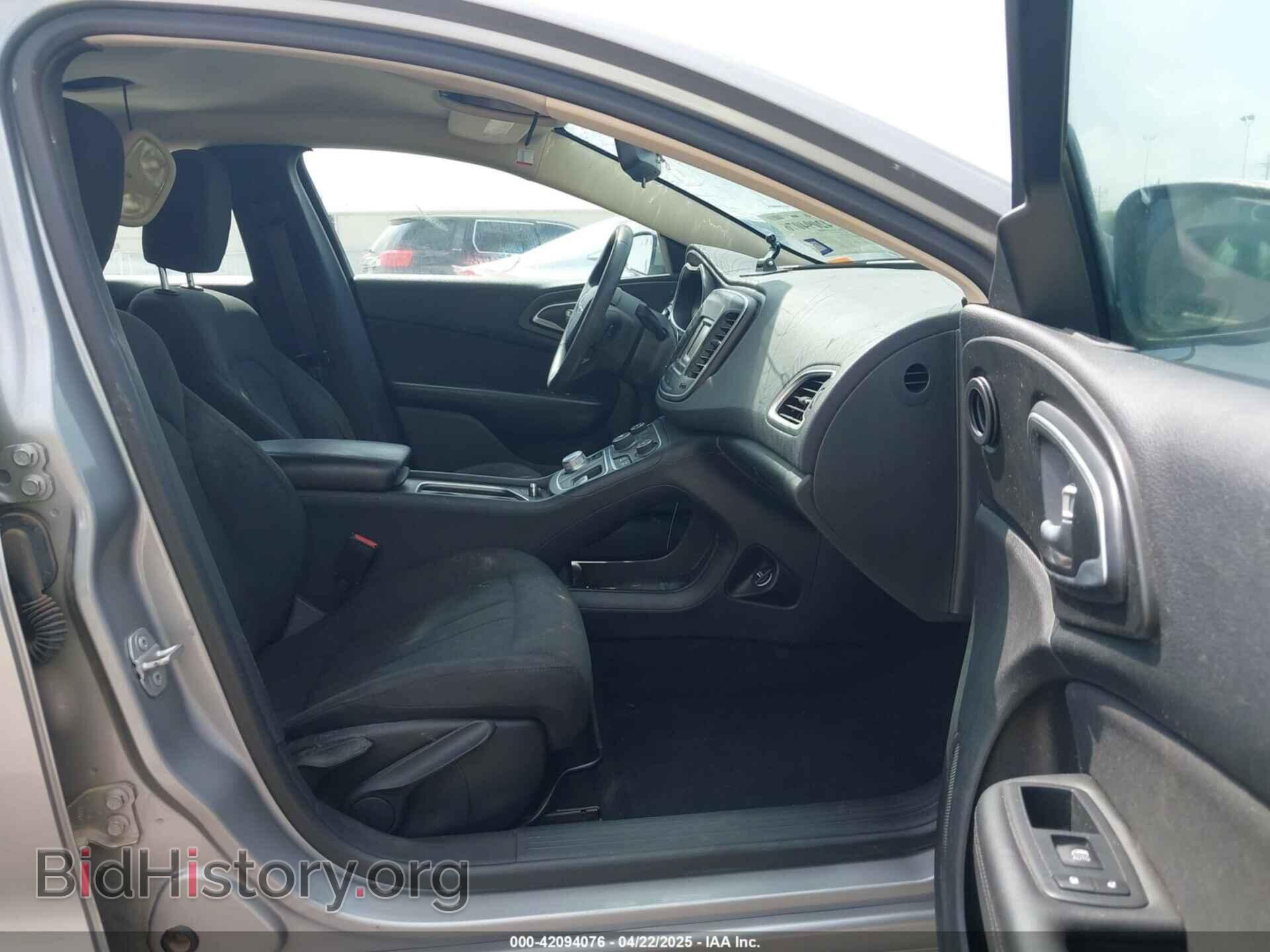 2016 CHRYSLER 200 - VIN: 1C3CCCAB9GN107149 - Фото 5
