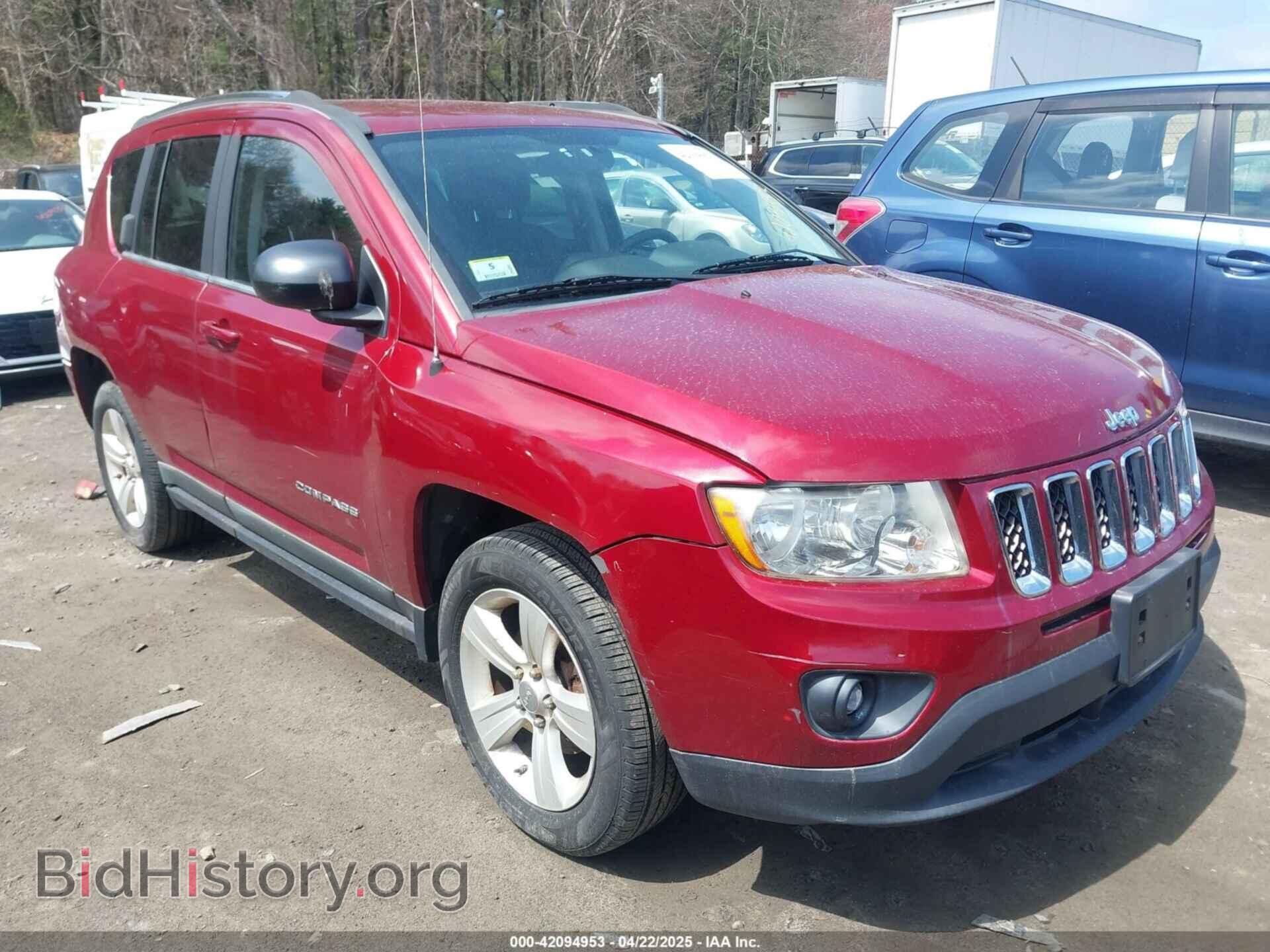Photo 1J4NT1FB8BD170401 - JEEP COMPASS 2011