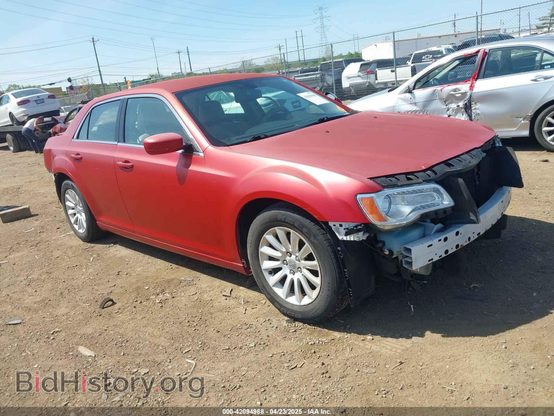 Фотография 2C3CCAAG6DH613204 - CHRYSLER 300 2013