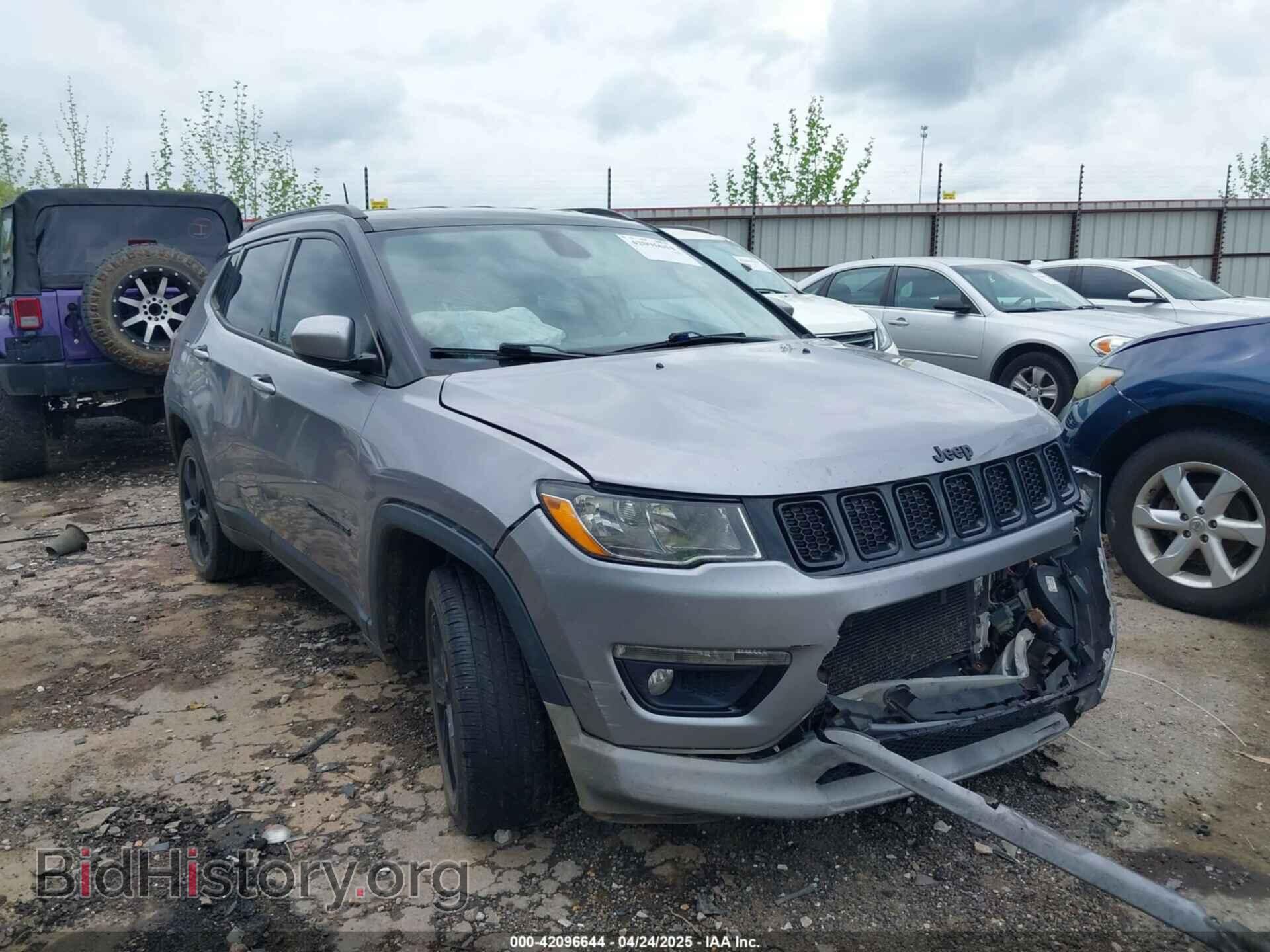 Фотография 3C4NJDBB8JT323967 - JEEP COMPASS 2018