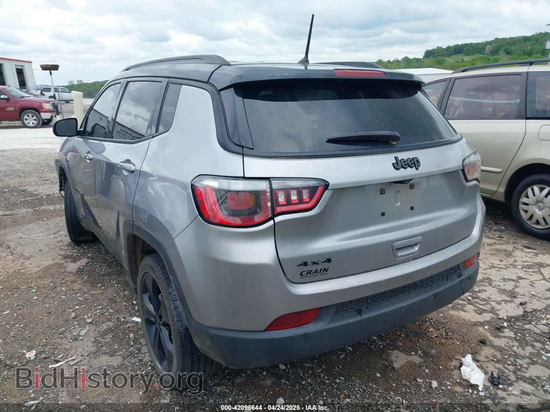 2018 JEEP COMPASS - VIN: 3C4NJDBB8JT323967 - Фото 3