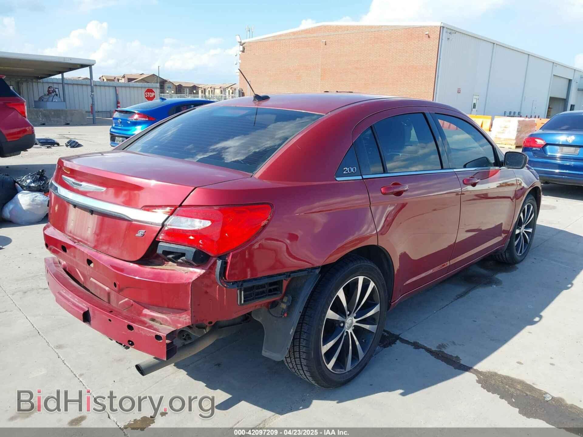 2013 CHRYSLER 200 - VIN: 1C3CCBBB3DN546352 - Фото 4