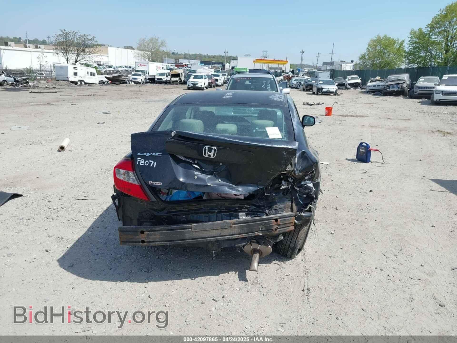 2012 HONDA CIVIC - VIN: 2HGFB2F82CH570712 - Фото 6