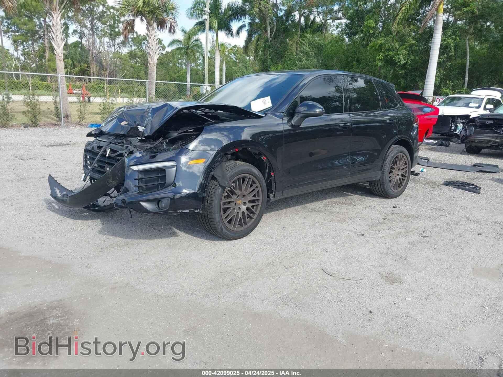 2017 PORSCHE CAYENNE - VIN: WP1AA2A28HKA86217 - Фото 2