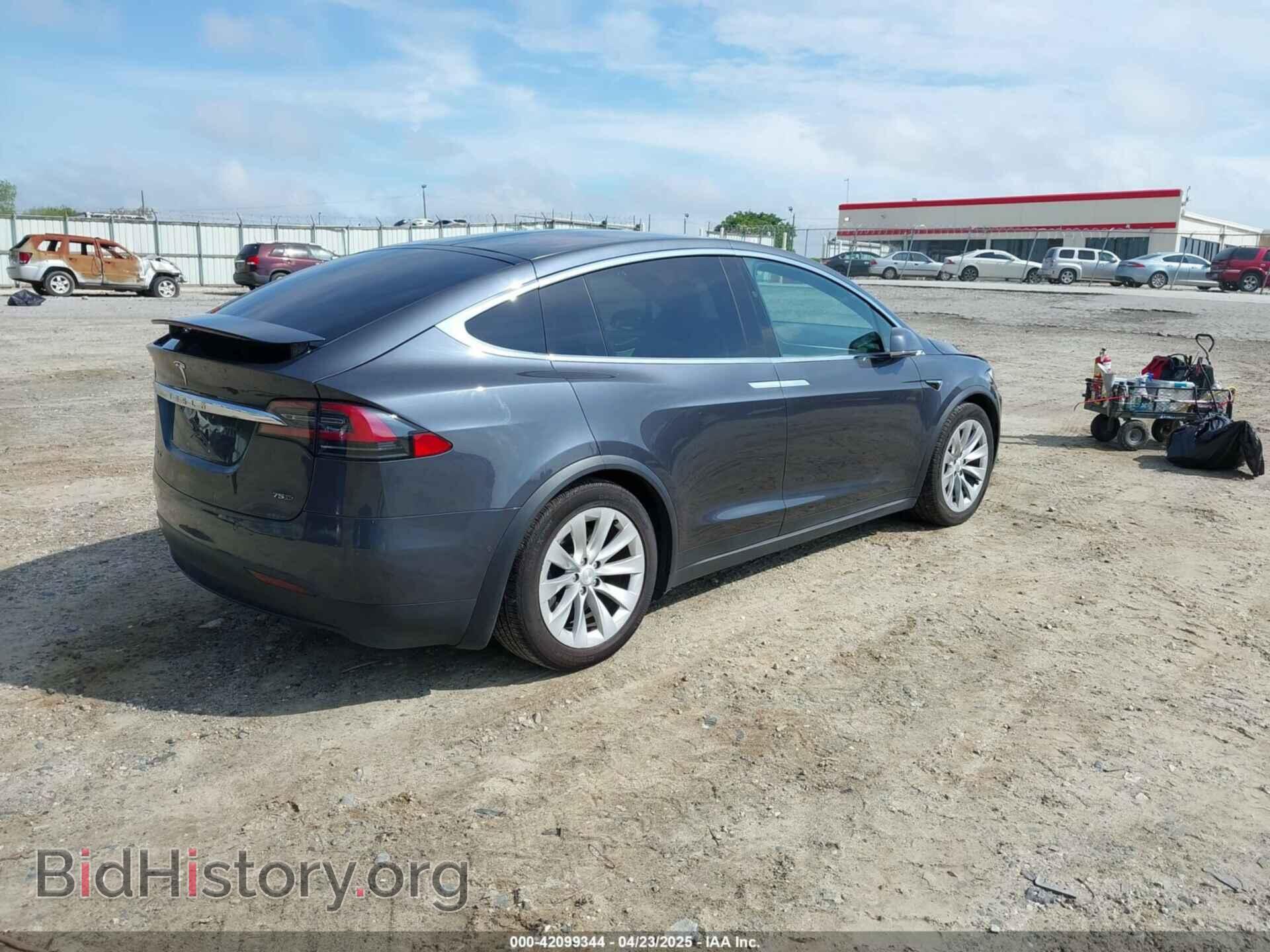 2017 TESLA MODEL X - VIN: 5YJXCBE20HF070235 - Photo 4