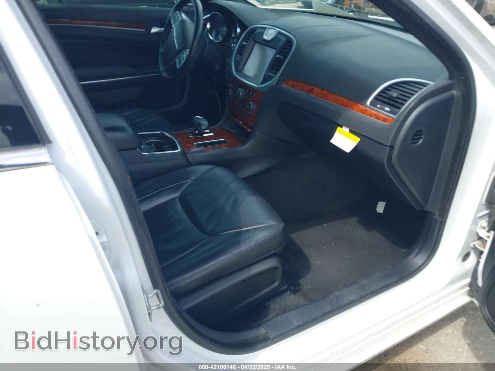 2014 CHRYSLER 300 - VIN: 2C3CCAAG9EH381022 - Фото 5