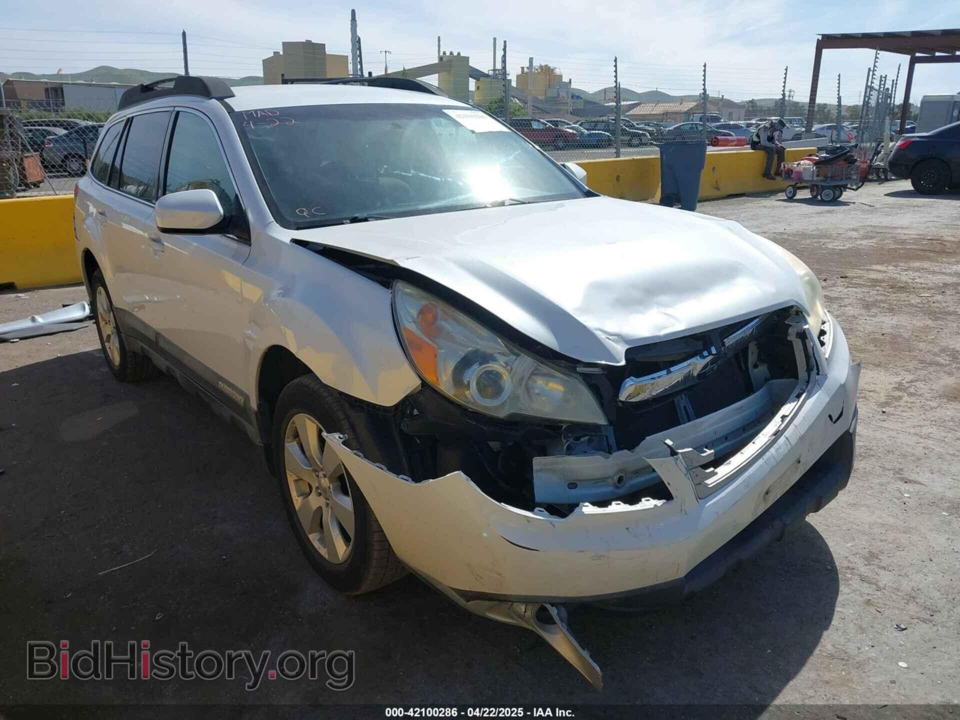 Photo 4S4BRBFC0B3363150 - SUBARU OUTBACK 2011