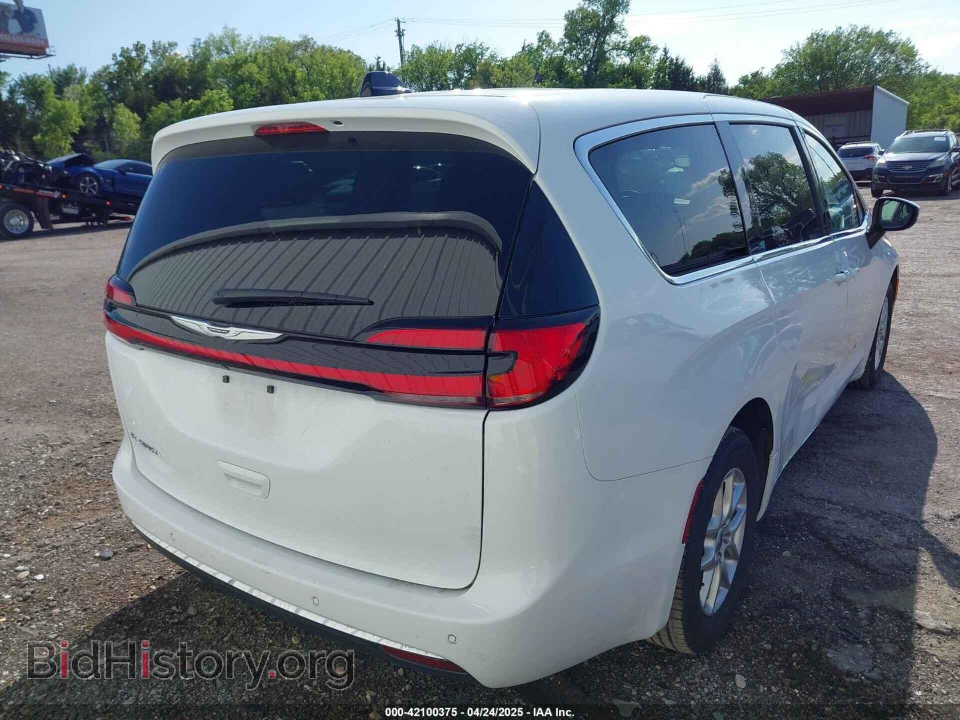 2023 CHRYSLER PACIFICA - VIN: 2C4RC1BGXPR615752 - Photo 4