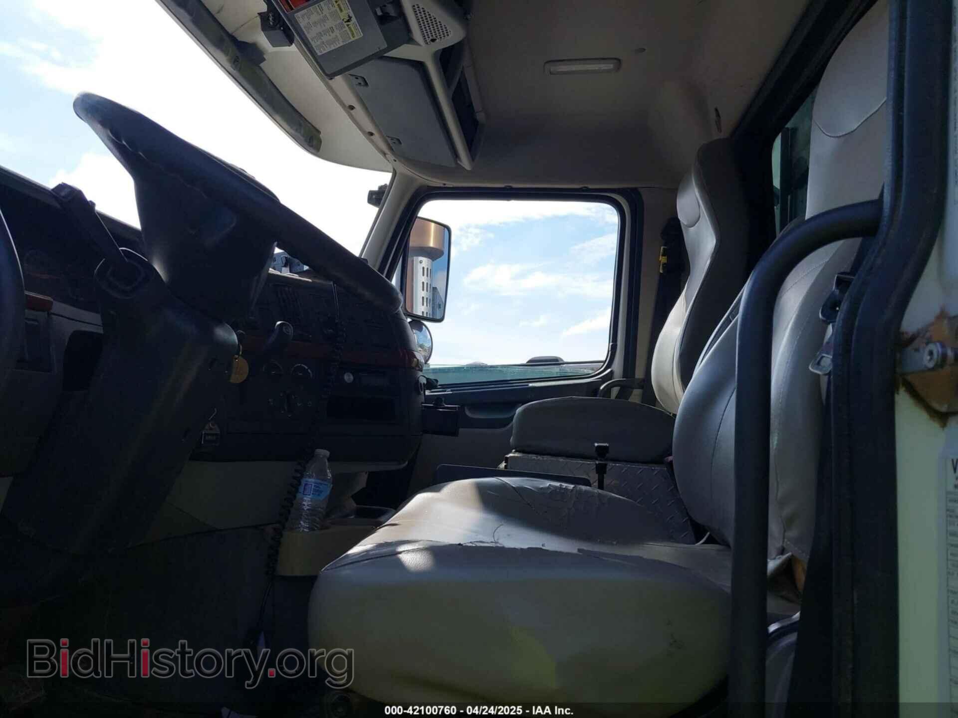 2011 VOLVO VHD - VIN: 4V5K99EGXBN295445 - Фото 7