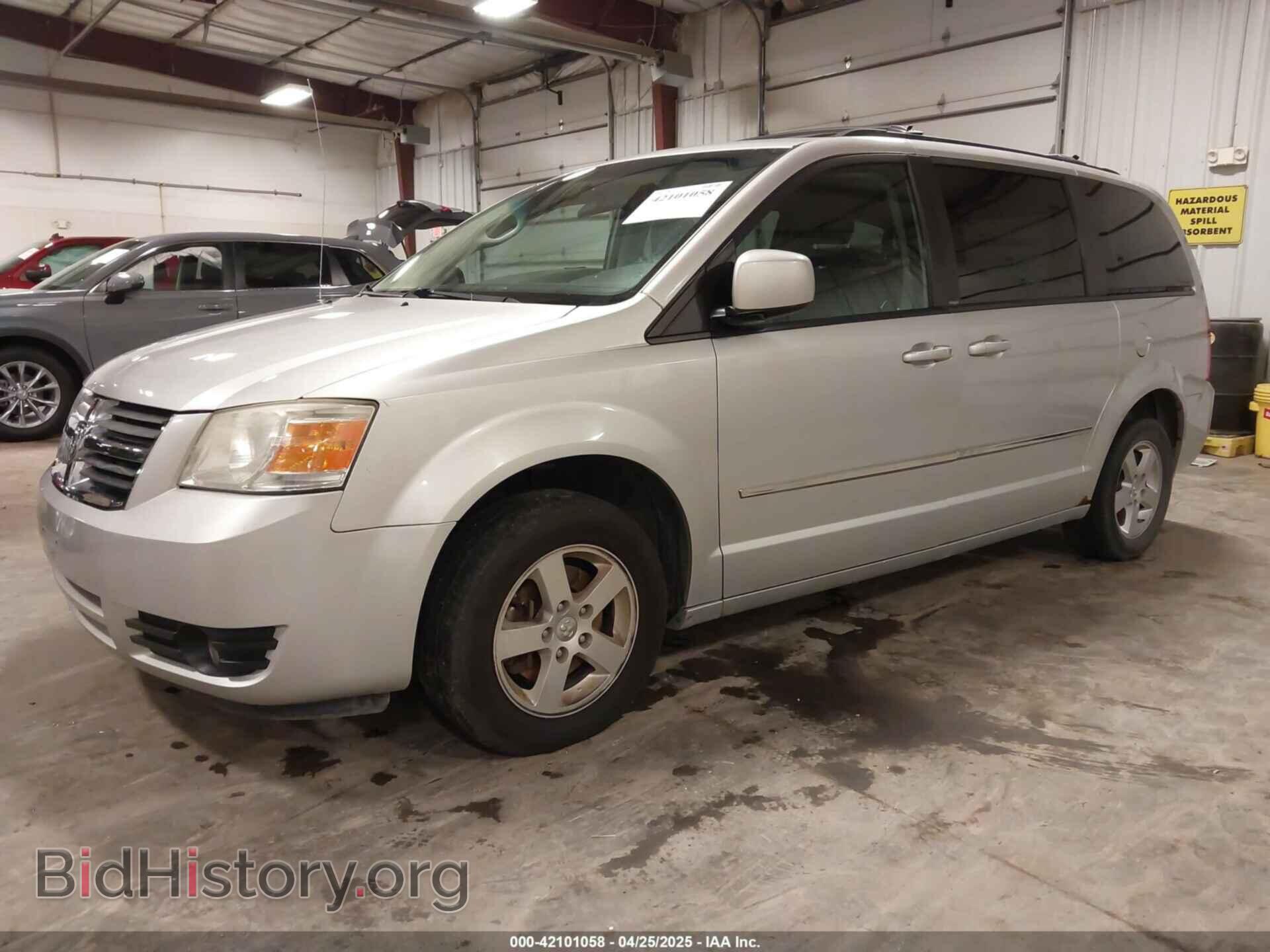 2010 DODGE GRAND CARAVAN - VIN: 2D4RN5D11AR443731 - Фото 2