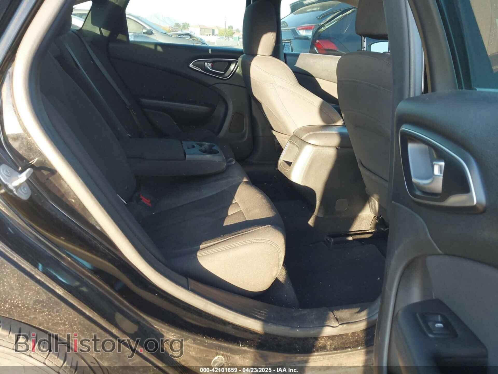 2016 CHRYSLER 200 - VIN: 1C3CCCAB4GN166772 - Фото 8