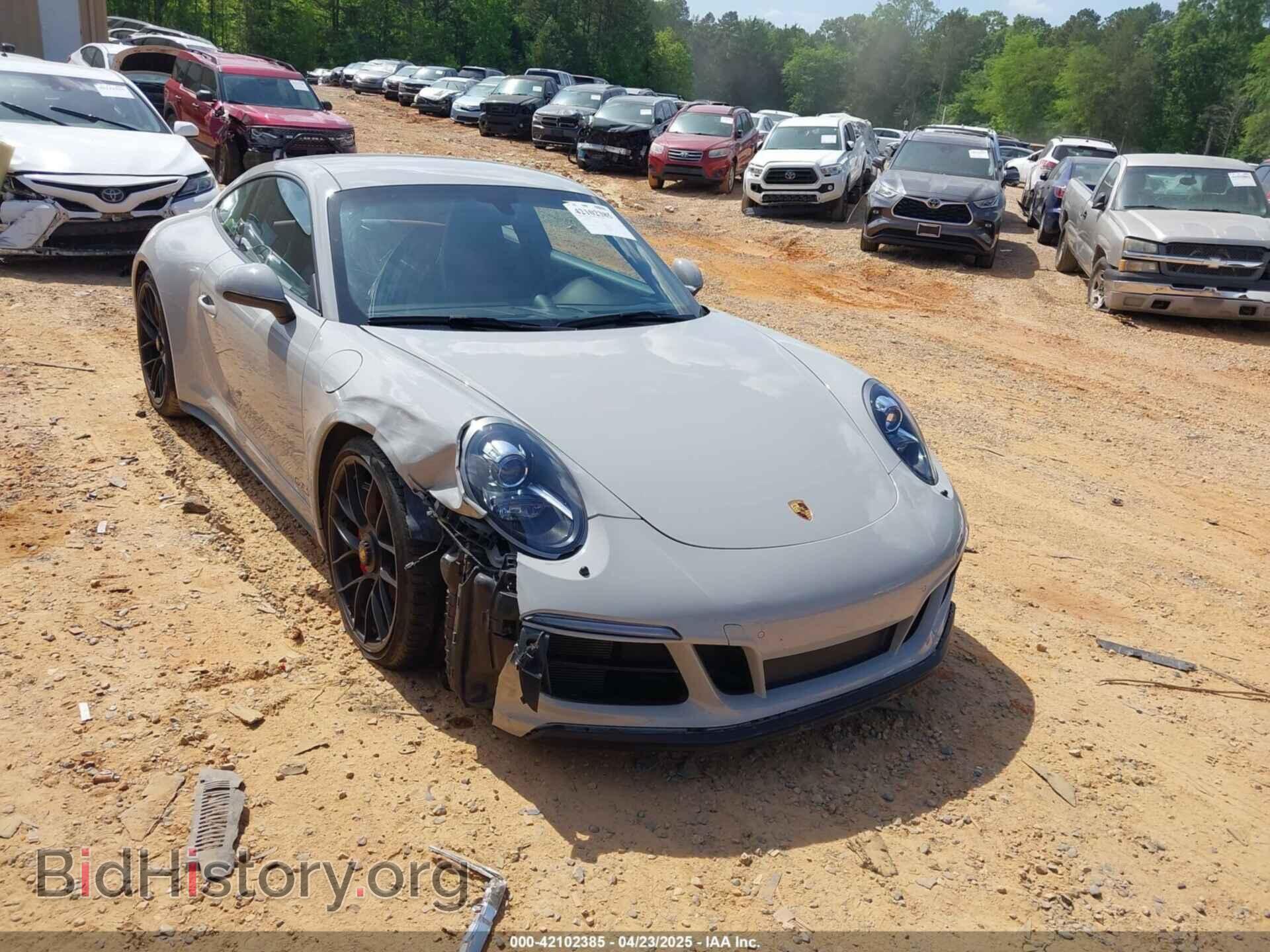 Photo WP0AB2A98JS123719 - PORSCHE 911 2018