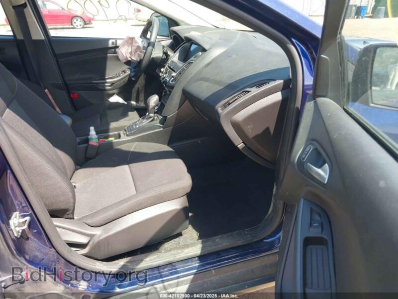 2017 Ford FOCUS (VIN 1FADP3M21HL251197) — фото 5 из 17