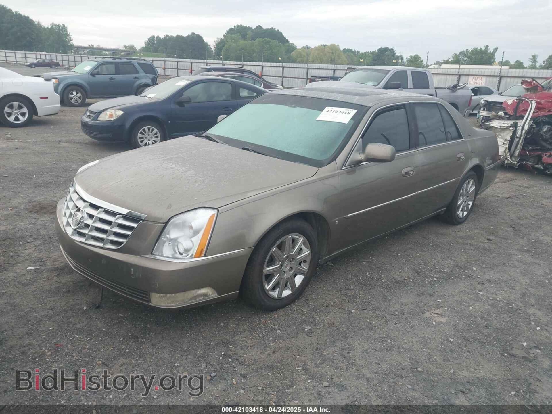 2011 CADILLAC DTS - VIN: 1G6KD5E68BU128508 - Фото 2
