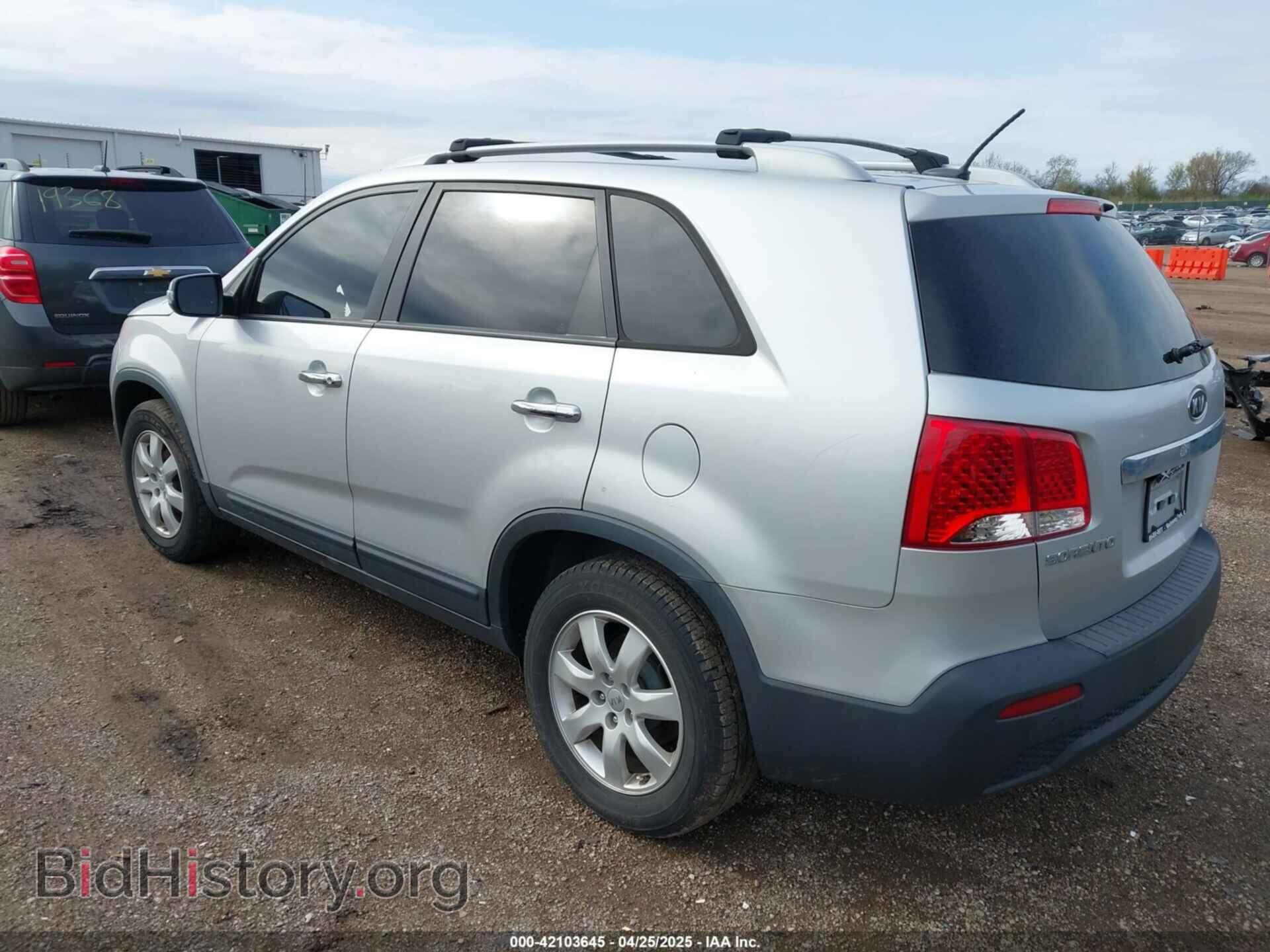 2012 KIA SORENTO - VIN: 5XYKT4A61CG215217 - Фото 3