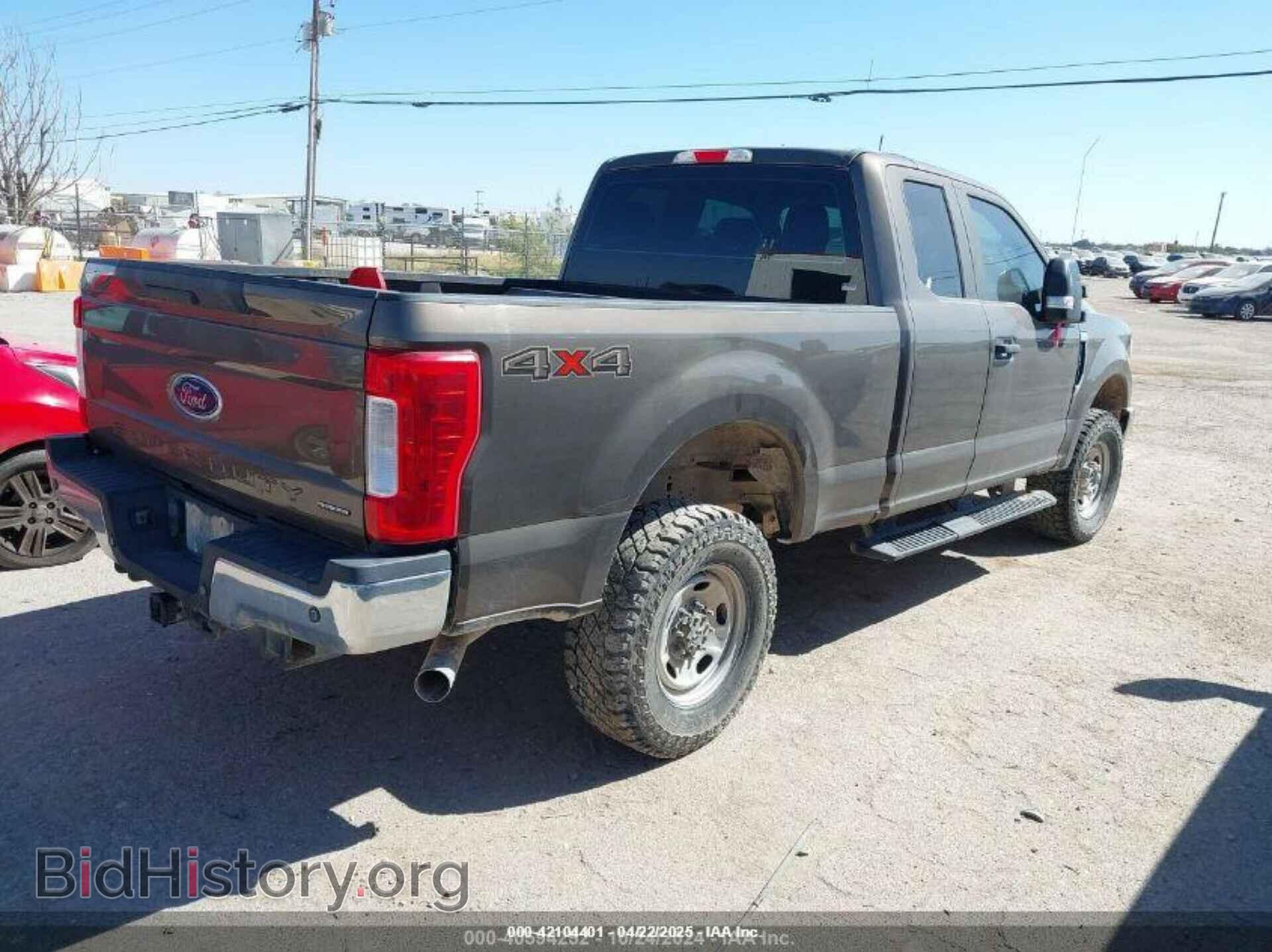 2017 FORD F-250 - VIN: 1FT7X2B68HEE28873 - Фото 4