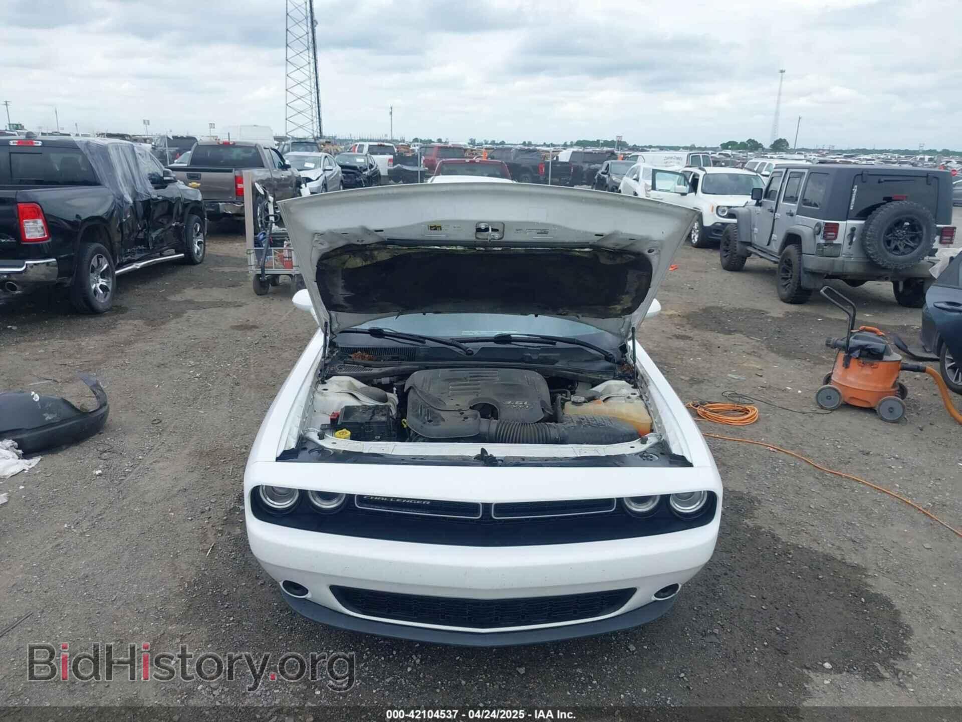 2016 DODGE CHALLENGER - VIN: 2C3CDZAG1GH195067 - Фото 10