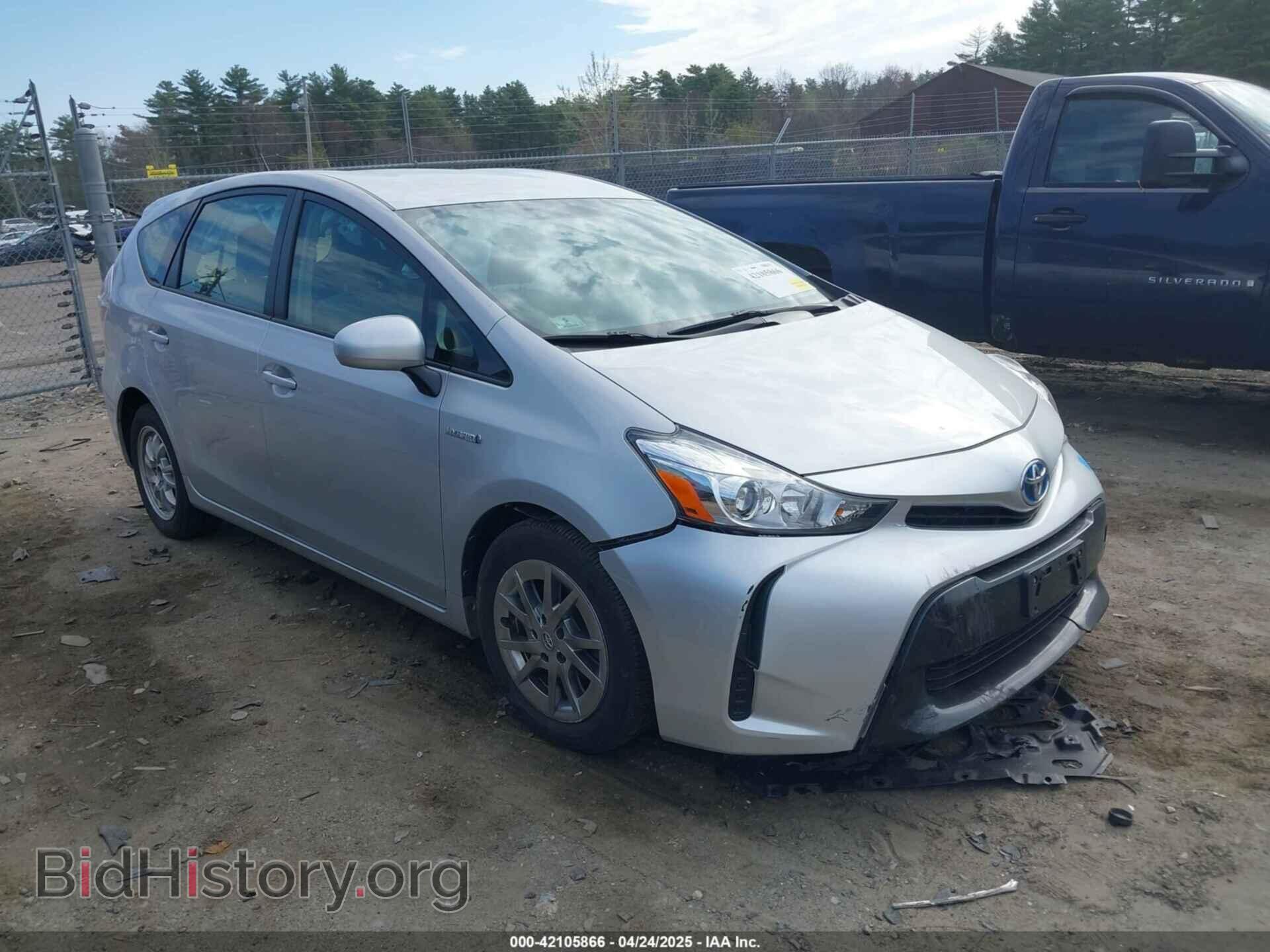 Photo JTDZN3EU2HJ058977 - TOYOTA PRIUS V 2017