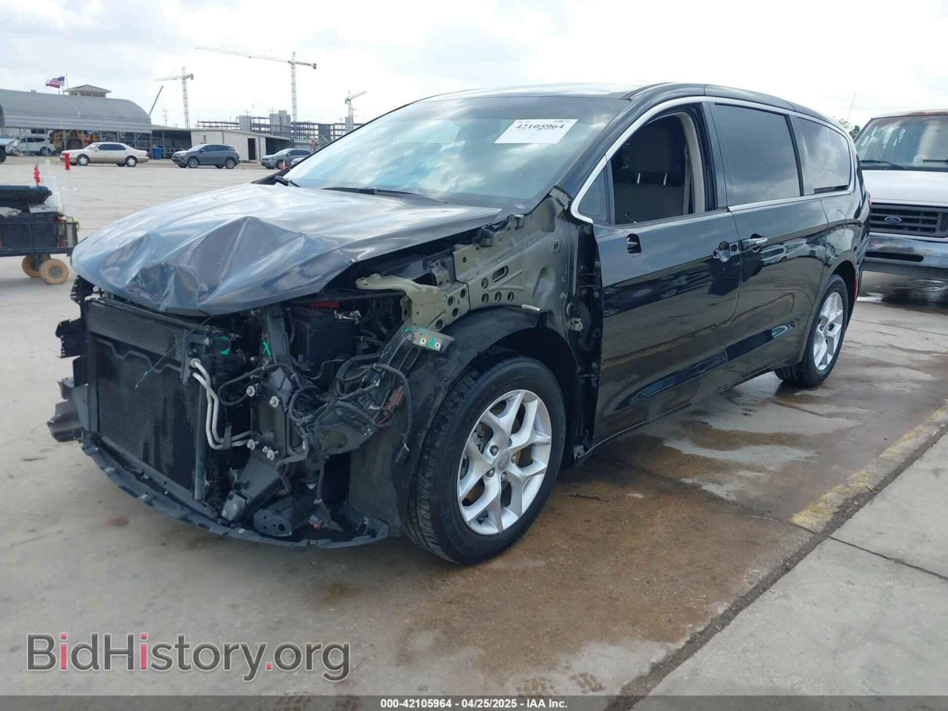 2018 CHRYSLER PACIFICA - VIN: 2C4RC1FG2JR129163 - Фото 2