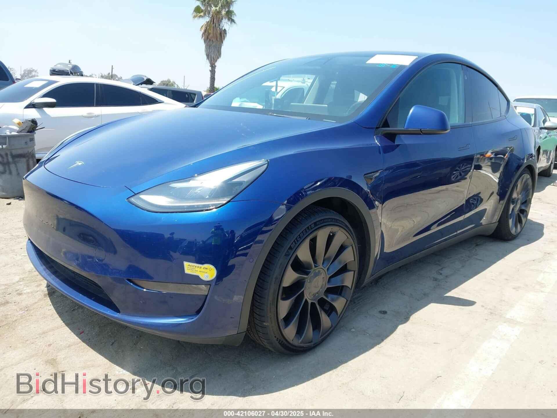 2022 TESLA MODEL Y - VIN: 7SAYGDEF7NF393235 - Фото 2
