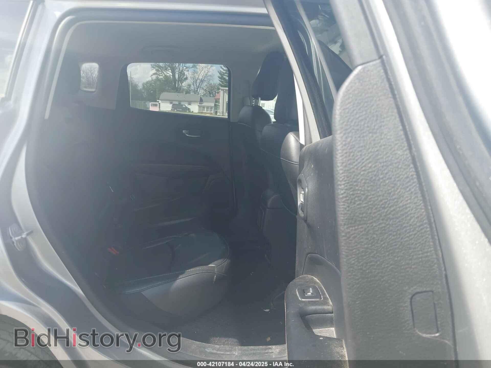 2019 JEEP COMPASS - VIN: 3C4NJCBB7KT742453 - Фото 8