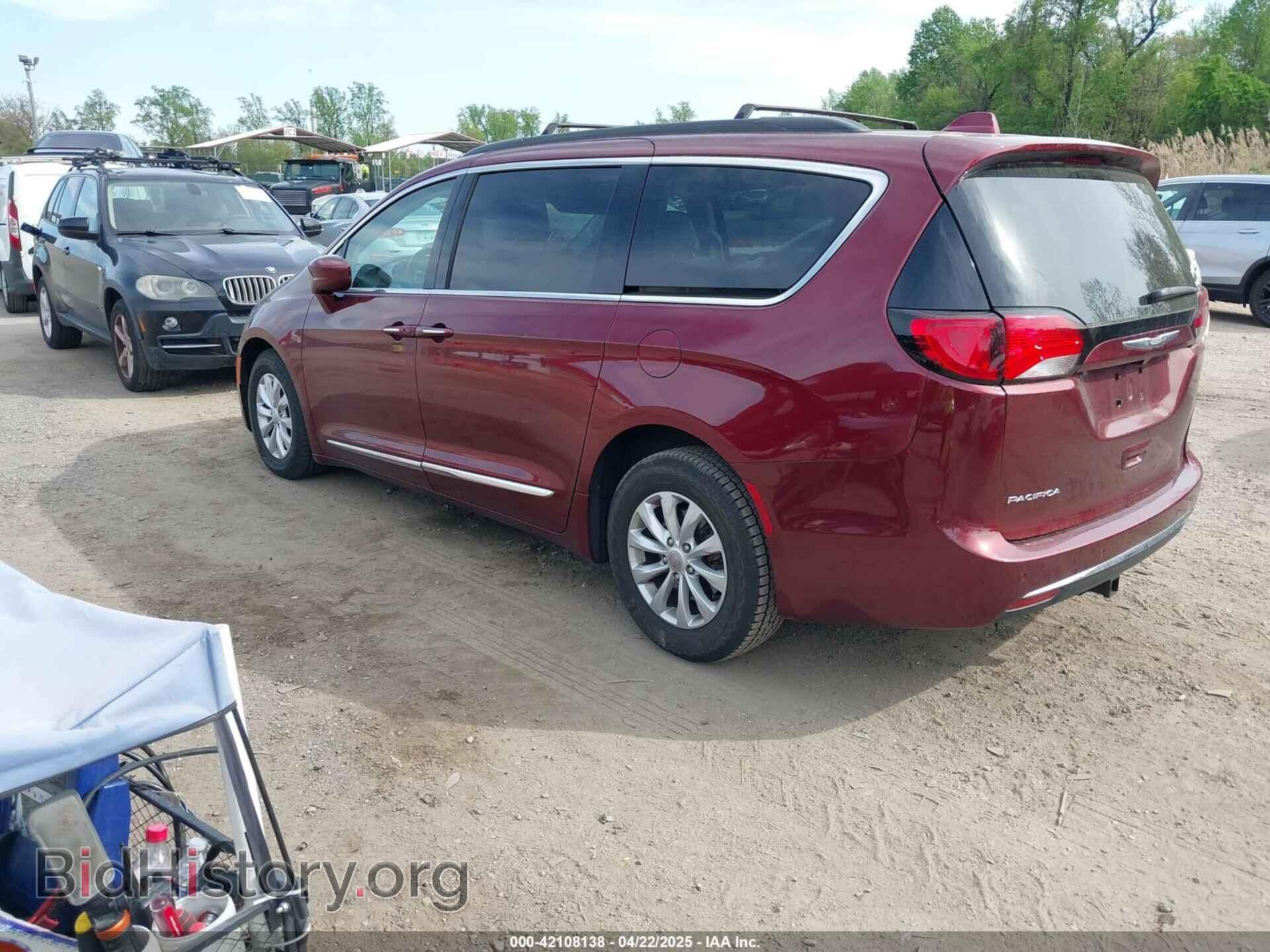 2017 CHRYSLER PACIFICA - VIN: 2C4RC1BGXHR691635 - Фото 3