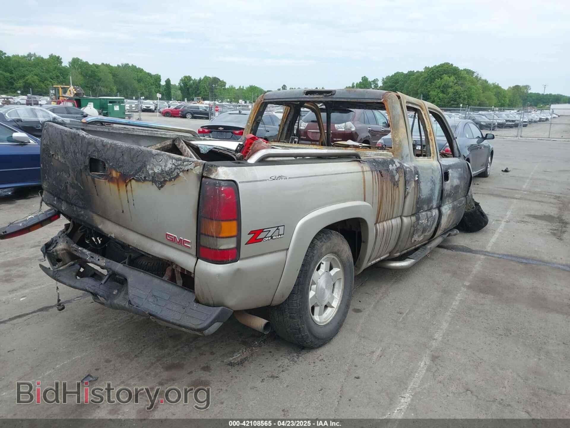 2006 GMC SIERRA 1500 - VIN: 1GTEK19B66Z206891 - Фото 4