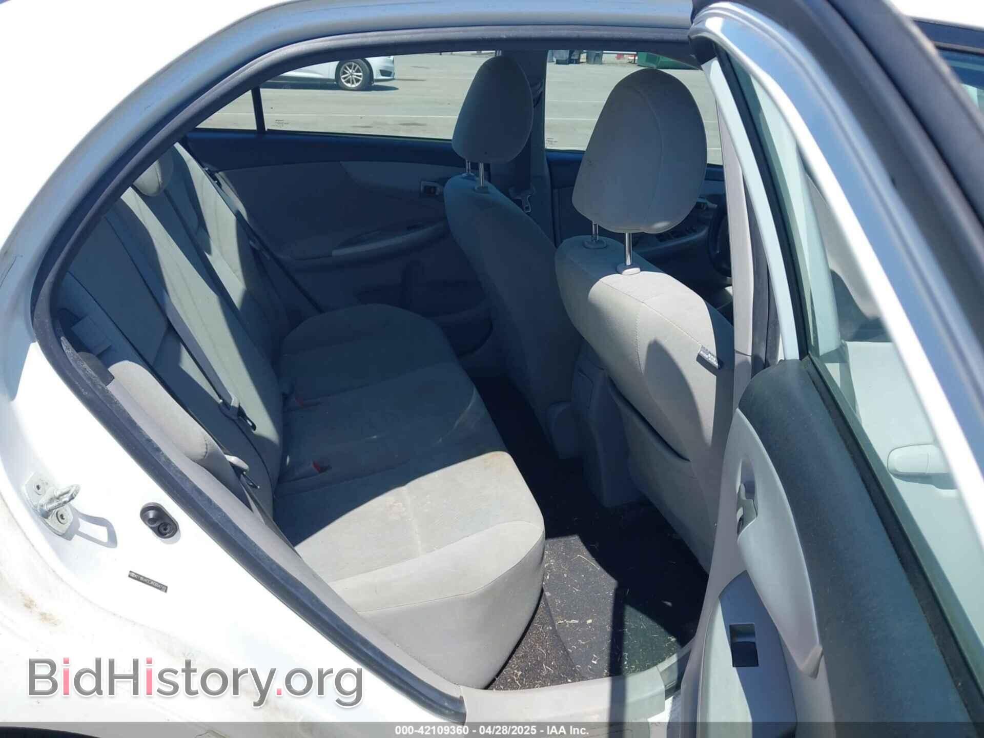 2011 TOYOTA COROLLA - VIN: 2T1BU4EE3BC654749 - Фото 8