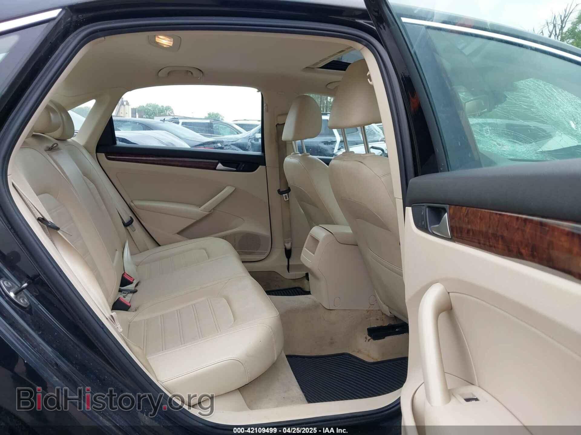 2012 VOLKSWAGEN PASSAT - VIN: 1VWCH7A39CC070989 - Фото 8