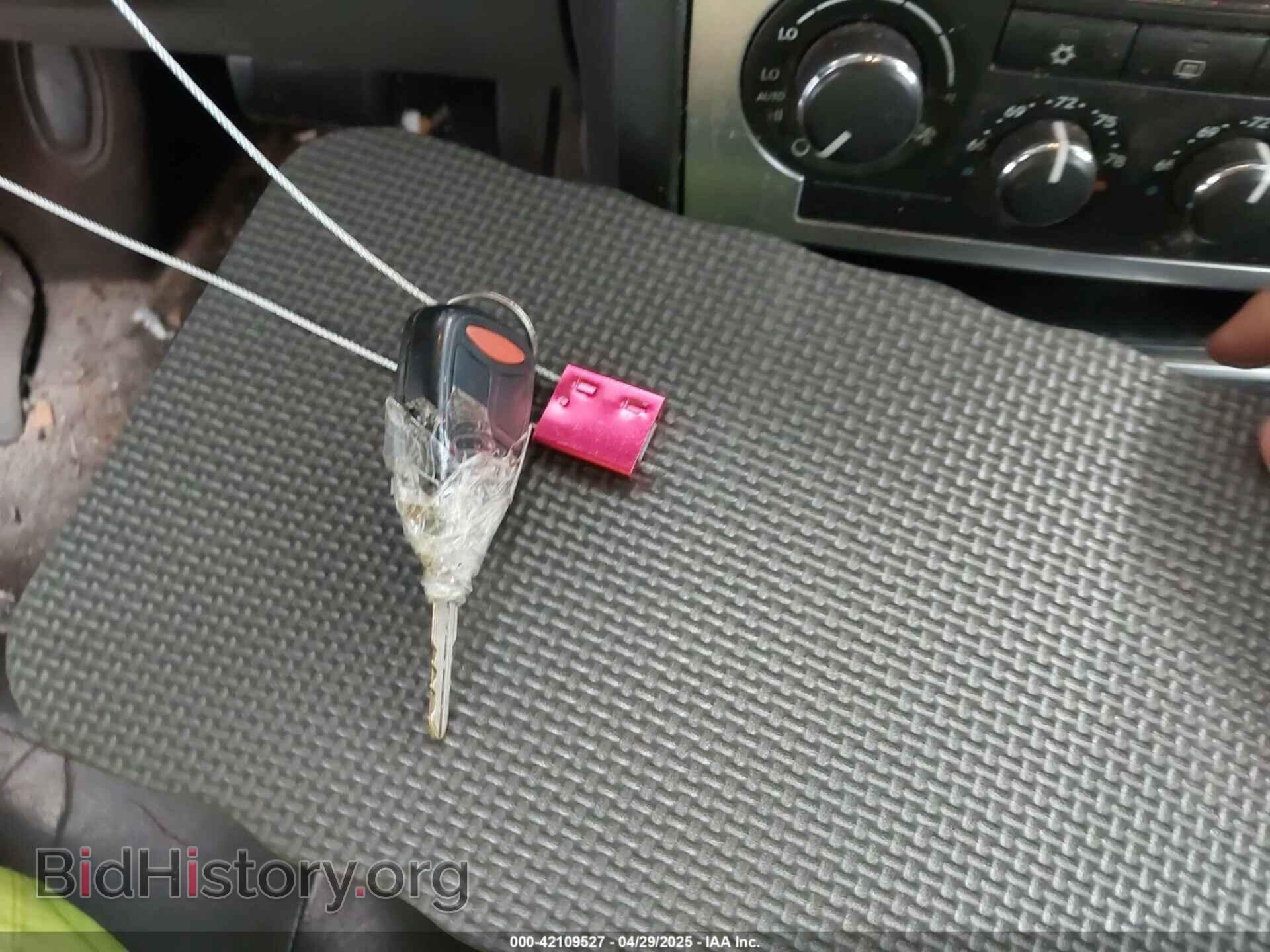 2005 CHRYSLER 300C - VIN: 2C3JA63H95H630712 - Фото 11