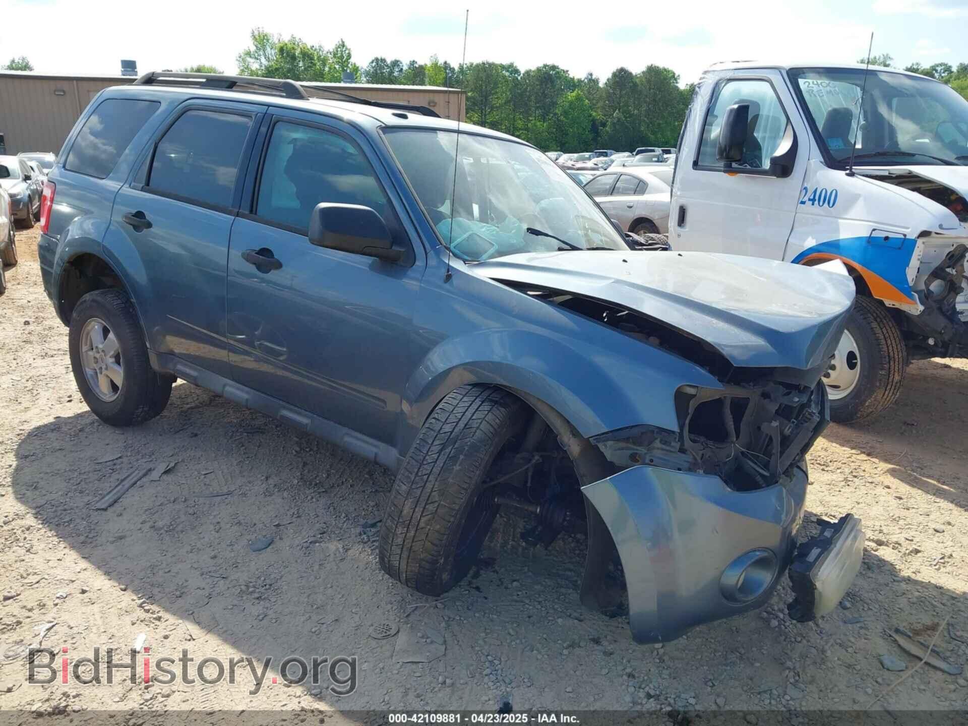Фотография 1FMCU0DG1BKC70141 - FORD ESCAPE 2011