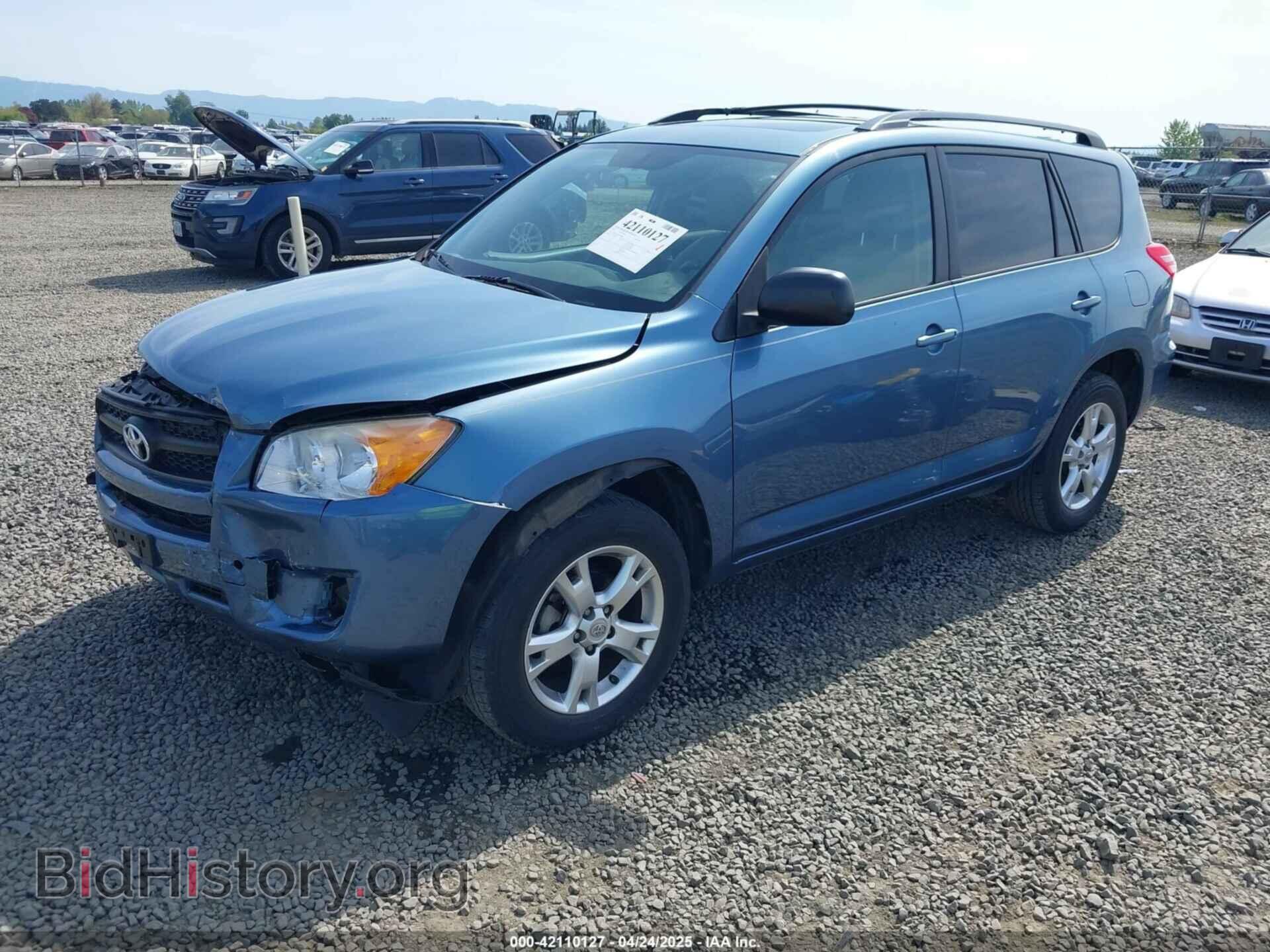 2011 TOYOTA RAV4 - VIN: 2T3BF4DV8BW096964 - Фото 2