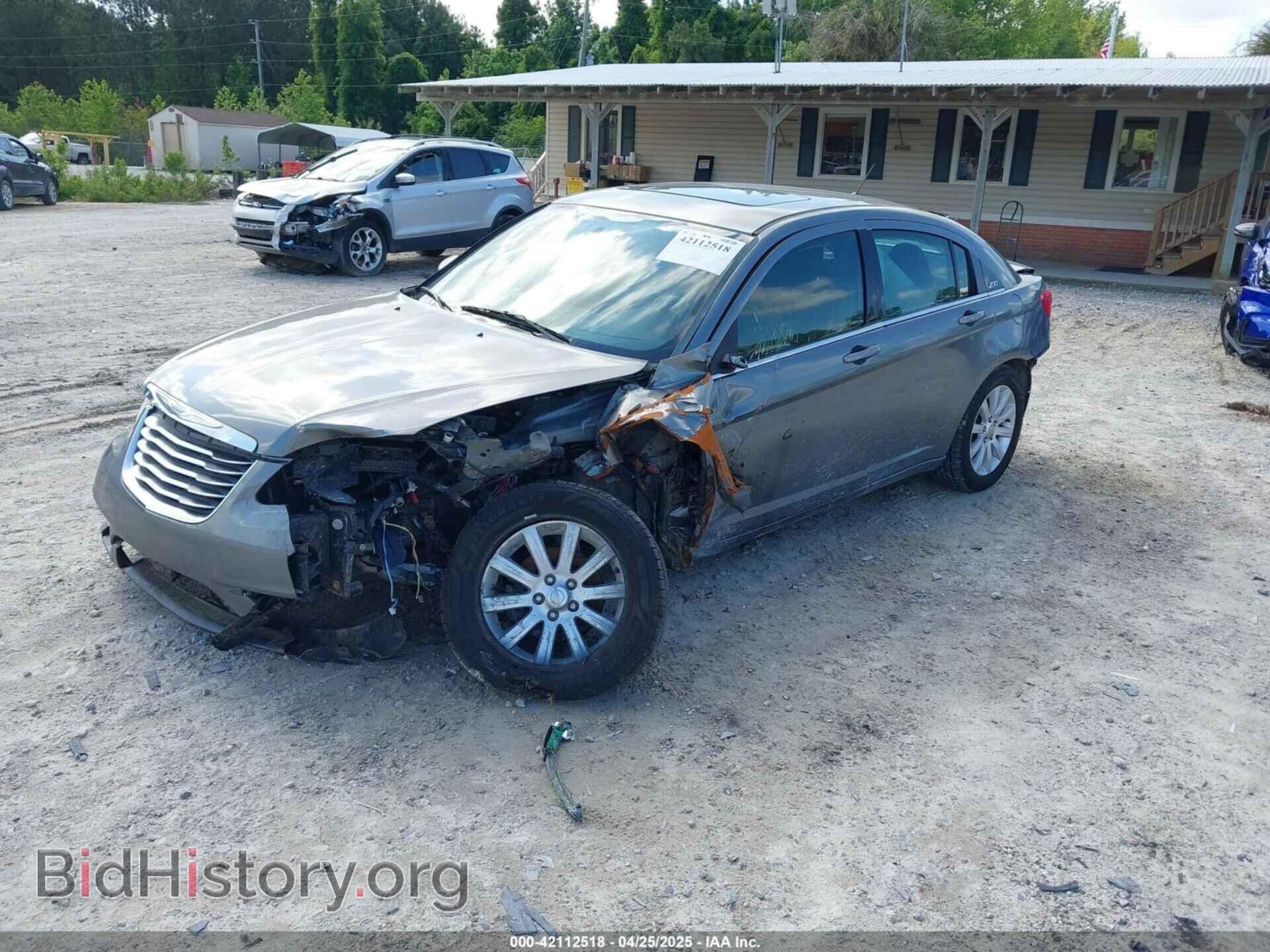 2012 CHRYSLER 200 - VIN: 1C3CCBBB7CN301259 - Фото 2