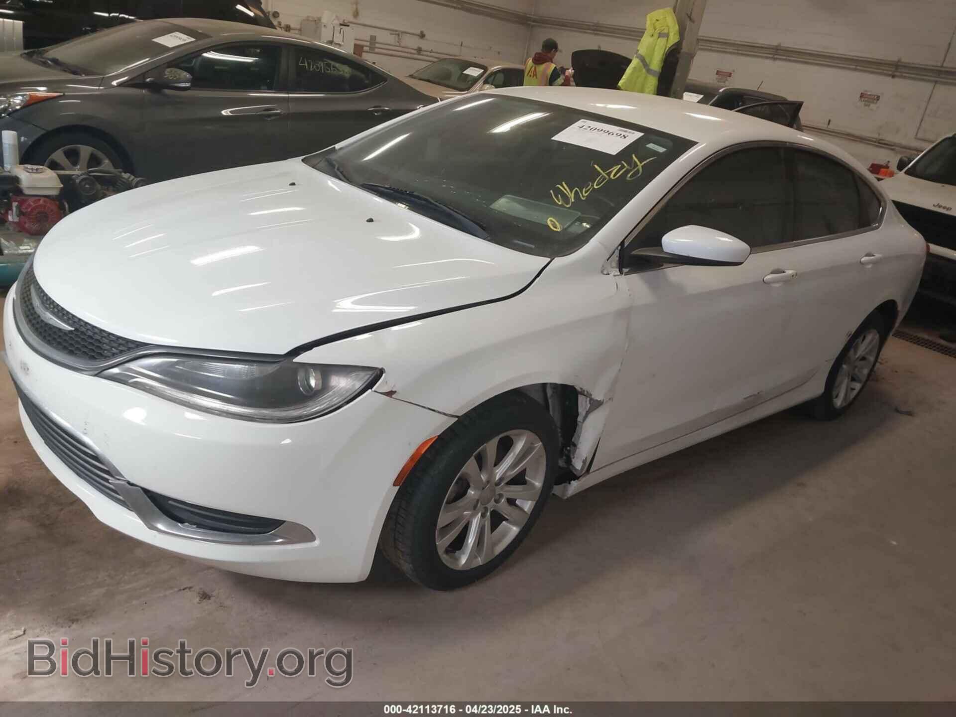 2015 CHRYSLER 200 - VIN: 1C3CCCAB2FN578266 - Фото 2