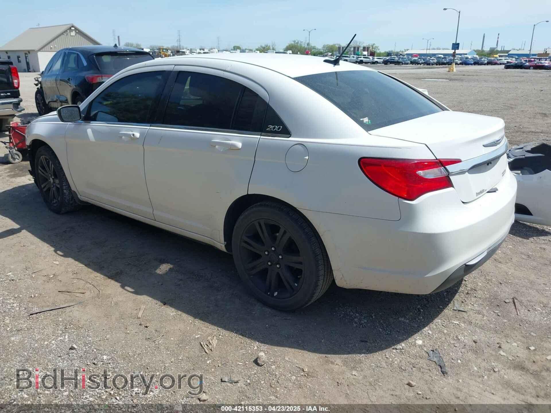 2011 CHRYSLER 200 - VIN: 1C3BC1FB0BN569990 - Фото 3